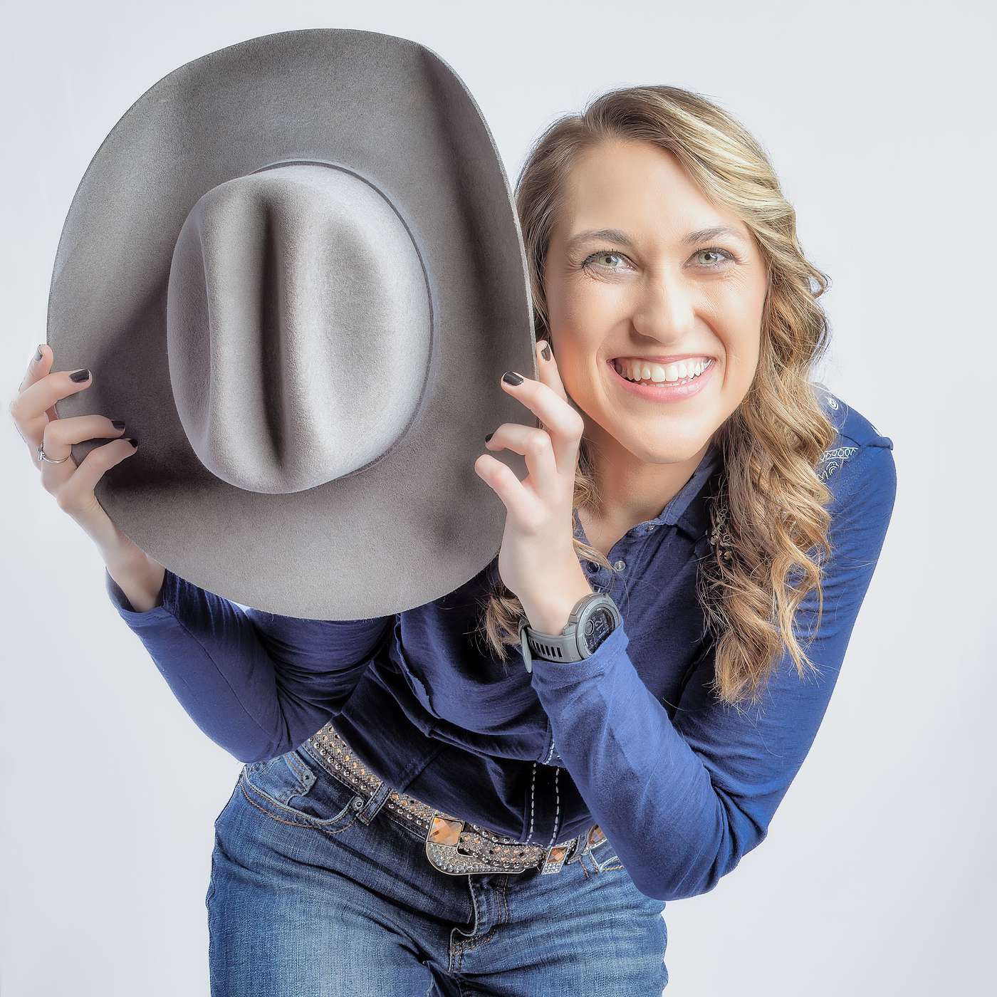 FOMO vs. Finances: Is Skipping Out Really a Loss? Paisley Has An Answer For You!