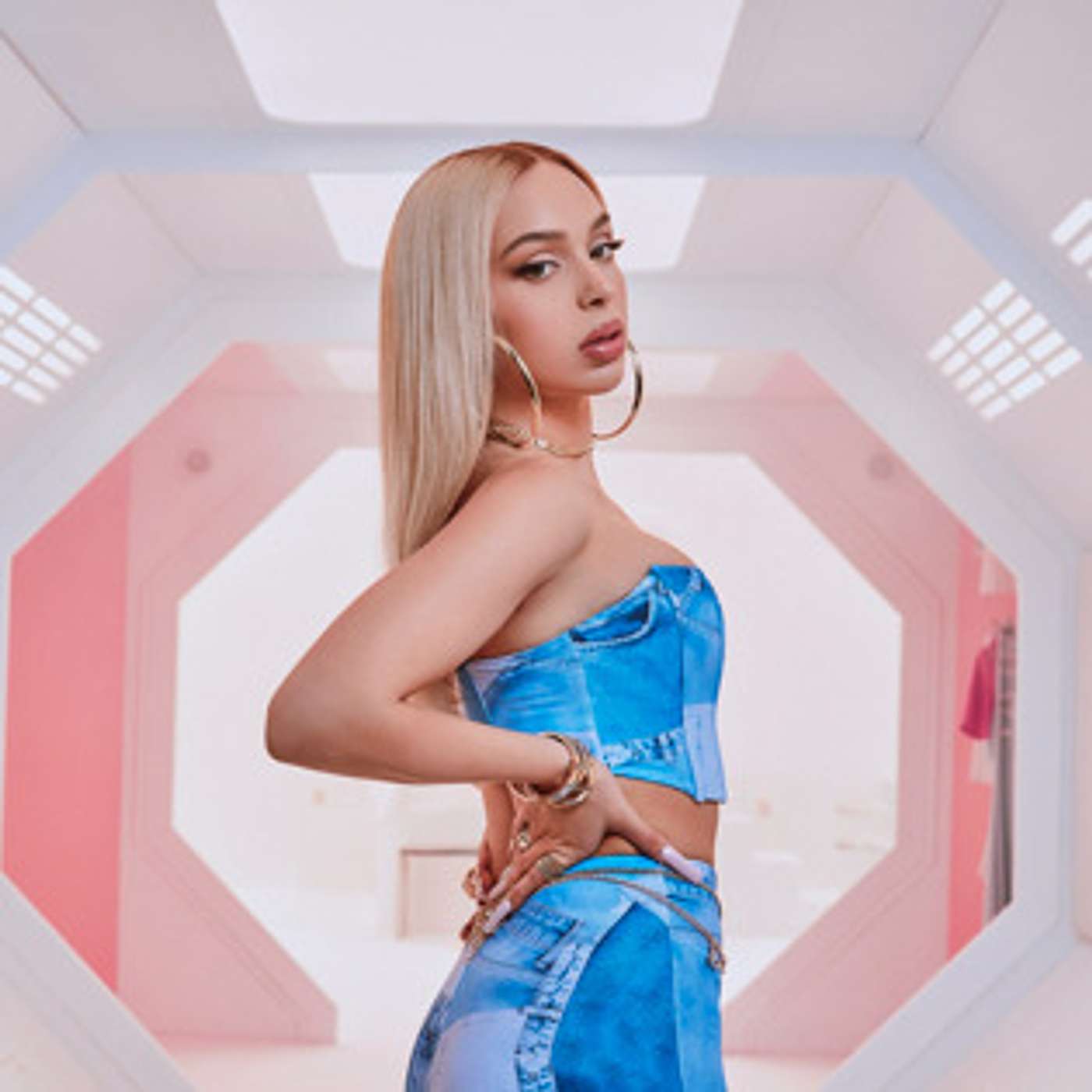 Entrevista a Bad Gyal: "Cuando me subí al escenario en la presentación de Karol G la pase mal" episode artwork