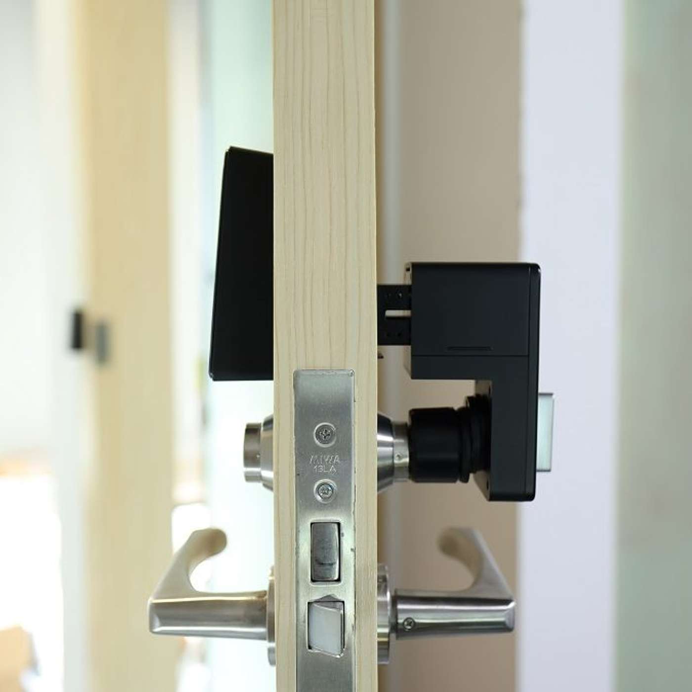 5 Best Door Locks for Apartments and Renters episode artwork
