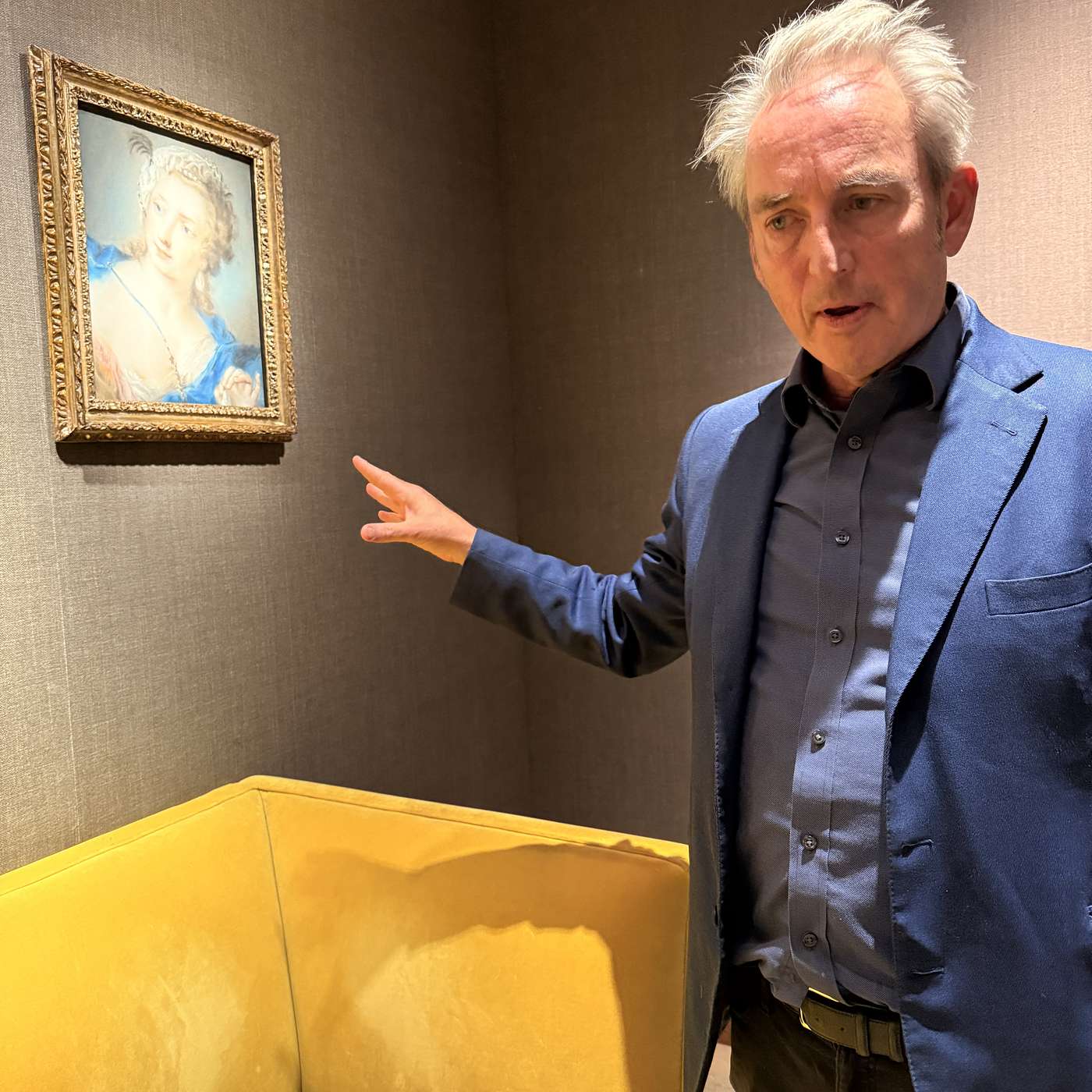 Gretel le Maître Ponders Beauty, with Bede & other guests