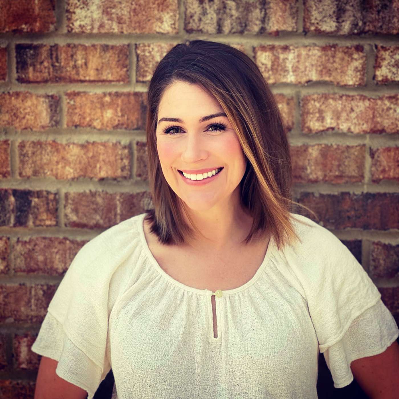 Autoimmune Warrior and RN, Lauren Sutley is Helping others Manage Autoimmune Issues