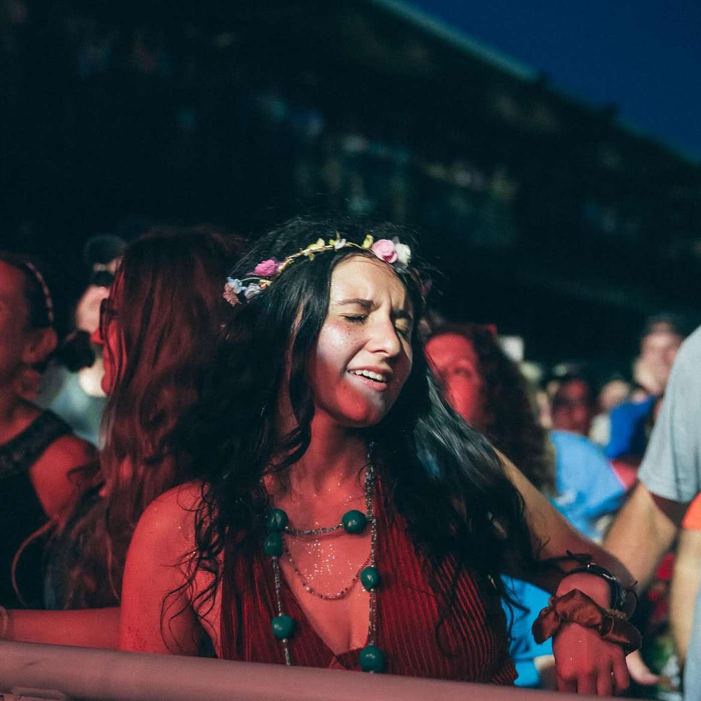 Dancing on the Rail w/ Maya Thatch