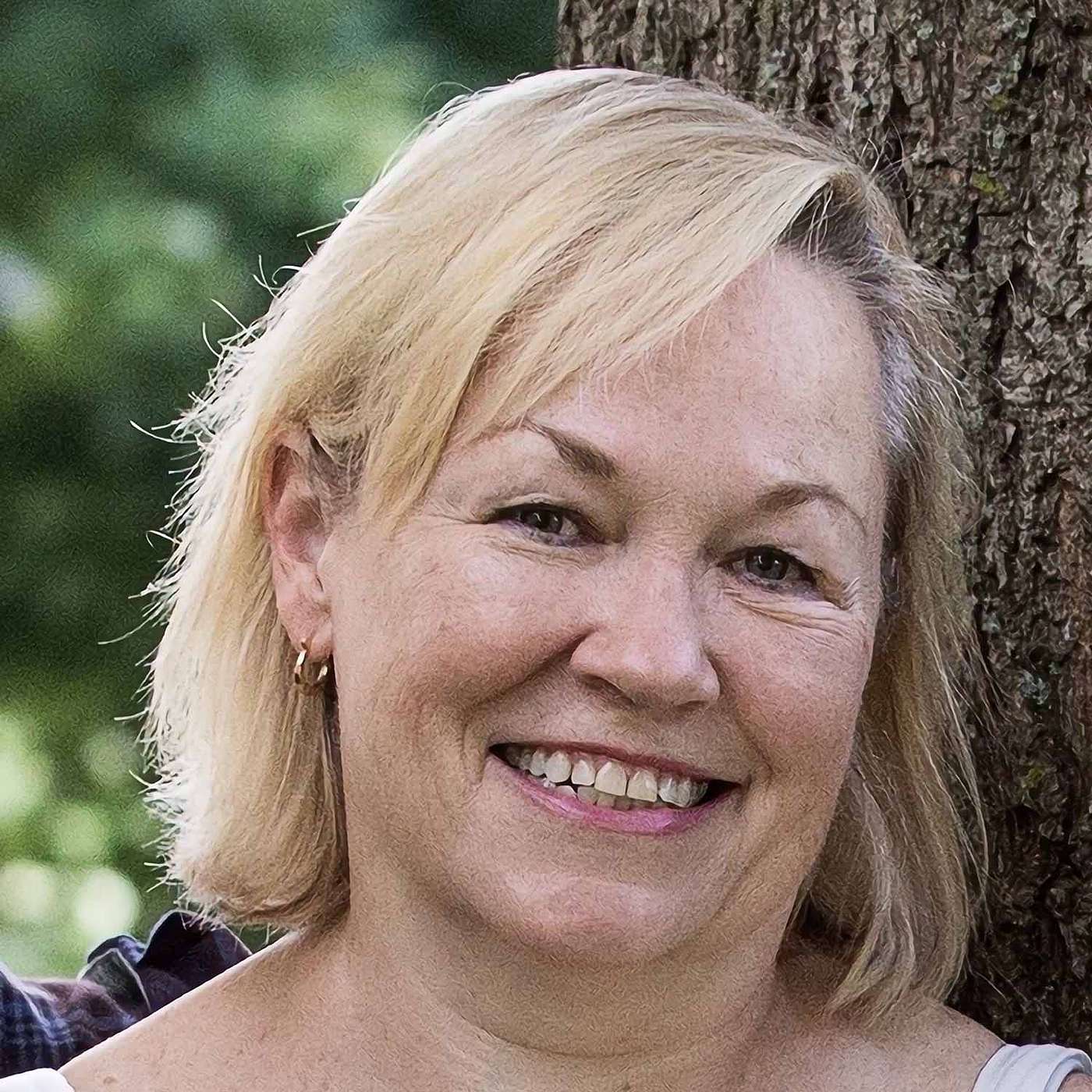 Ep:71—An Interview with Veteran Journalist & Author, Anne Michaud