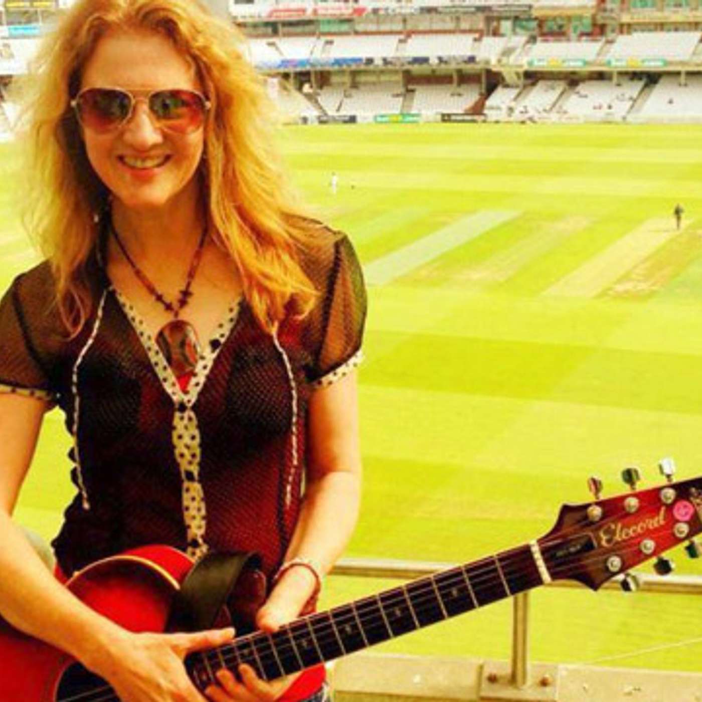 Traveling Troubadour - The Sue Ballingall Interview