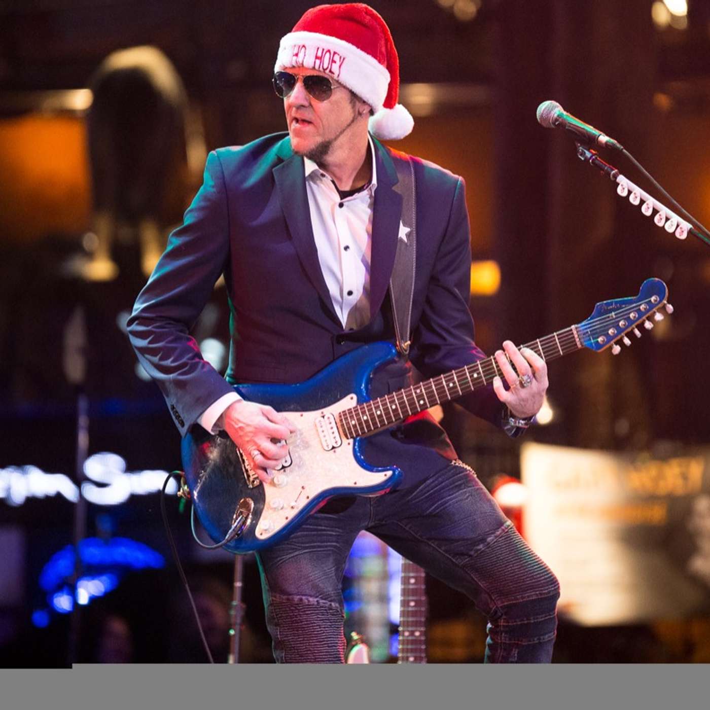 The City's Backyard S3 E1: One of the top guitarists of all time  Gary Hoey is on tour and drops by the city's backyard before his sound check and show at Mohegan Sun in Connecticut! episode artwork