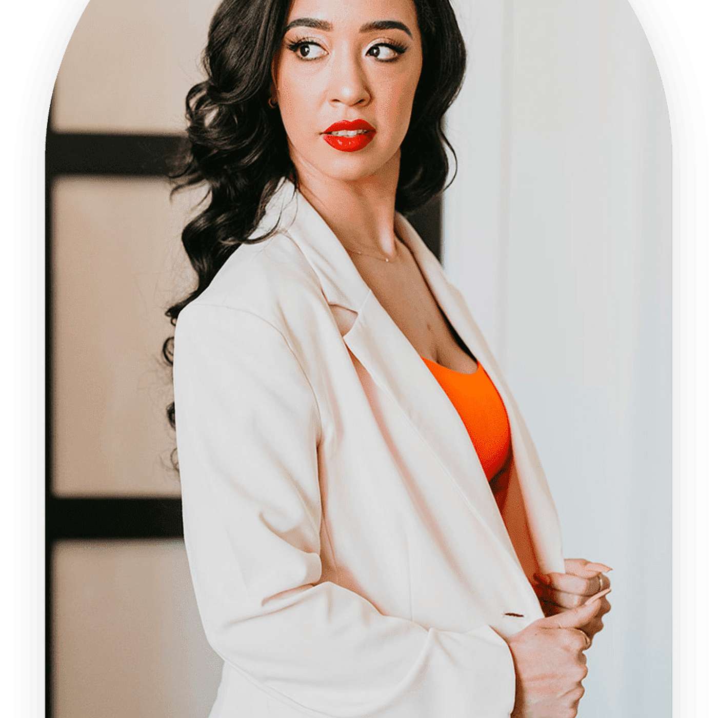 Boss Ari Hale - Business and Marketing Coach