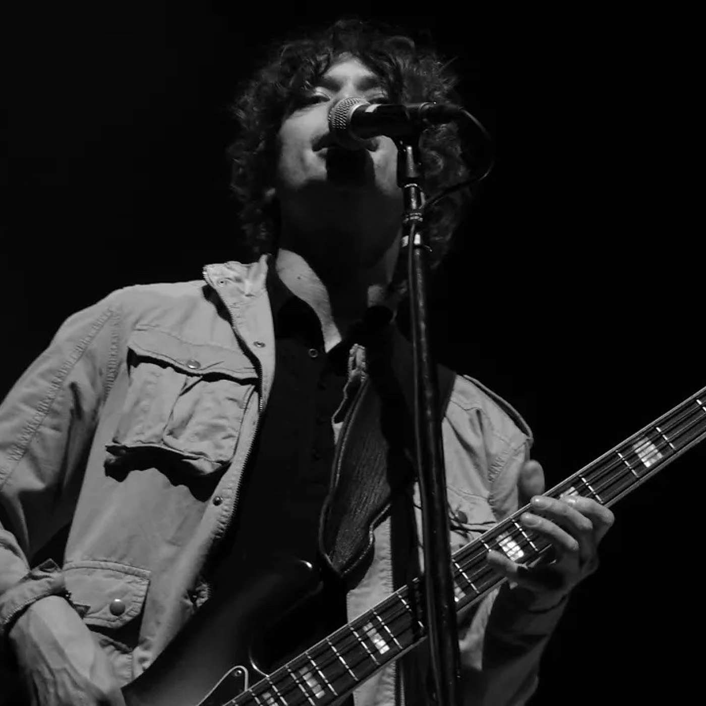 Music and Football 1:1 with Russ Pritchard - Bassist for Noel Gallagher's High Flying Birds Music and Football 1:1 with Russ Pritchard - Bassist for Noel Gallagher's High Flying Birds