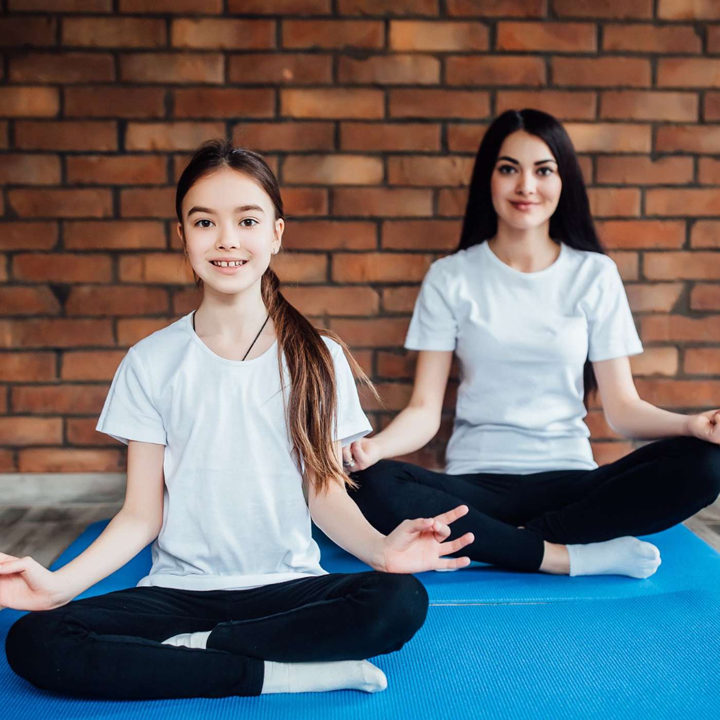Step-by-Step Guide to Empower Teens Through Yoga Training episode artwork