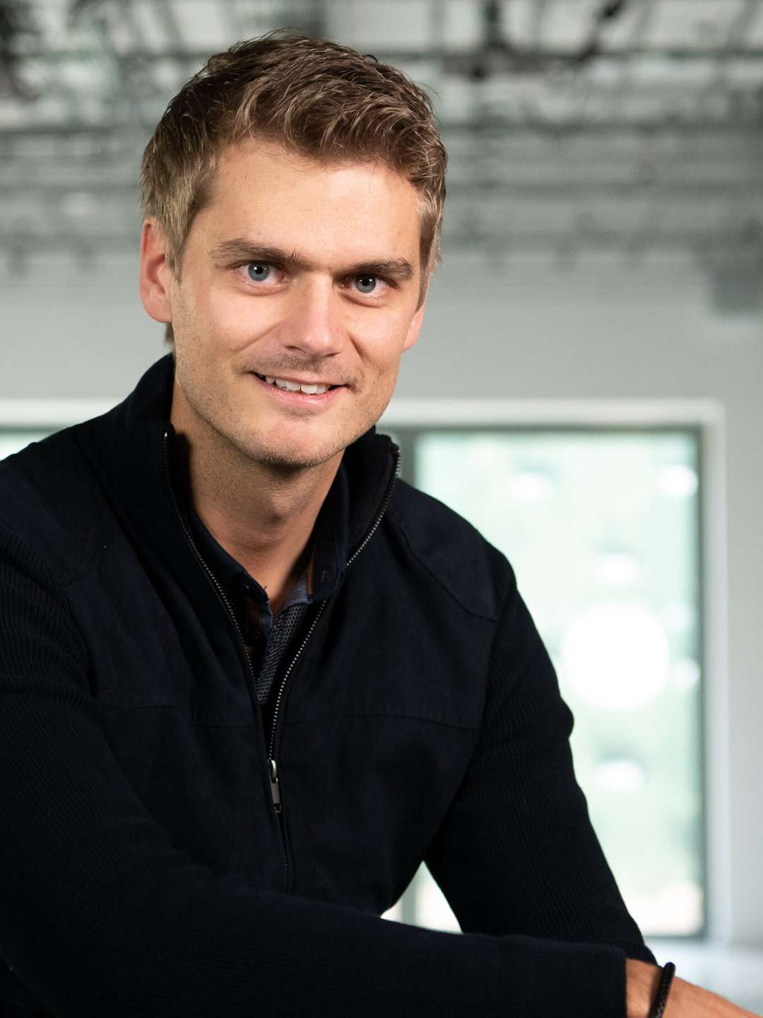 Professor Sebastian Weidt
