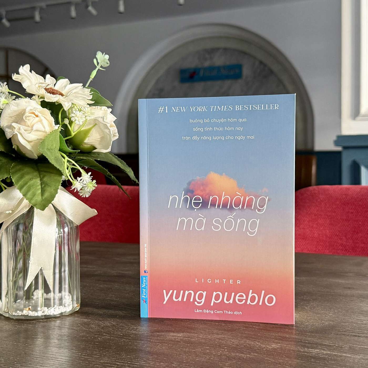 Nhẹ nhàng mà sống - Hành trình tìm lại cuộc đời của một "con nghiện" Nhẹ nhàng mà sống - Hành trình tìm lại cuộc đời của một "con nghiện"