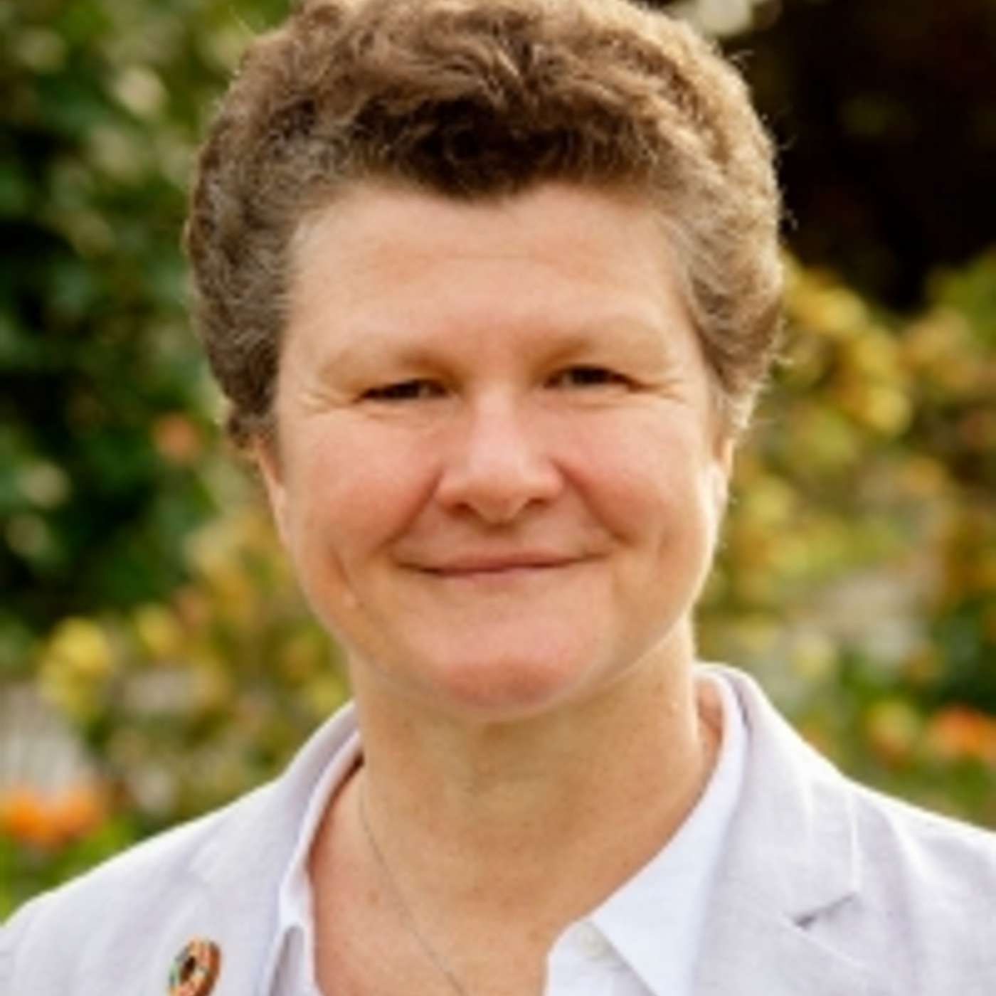 Bonus content: Think beyond decarbonisation to uncover opportunities - Emma Cox episode artwork