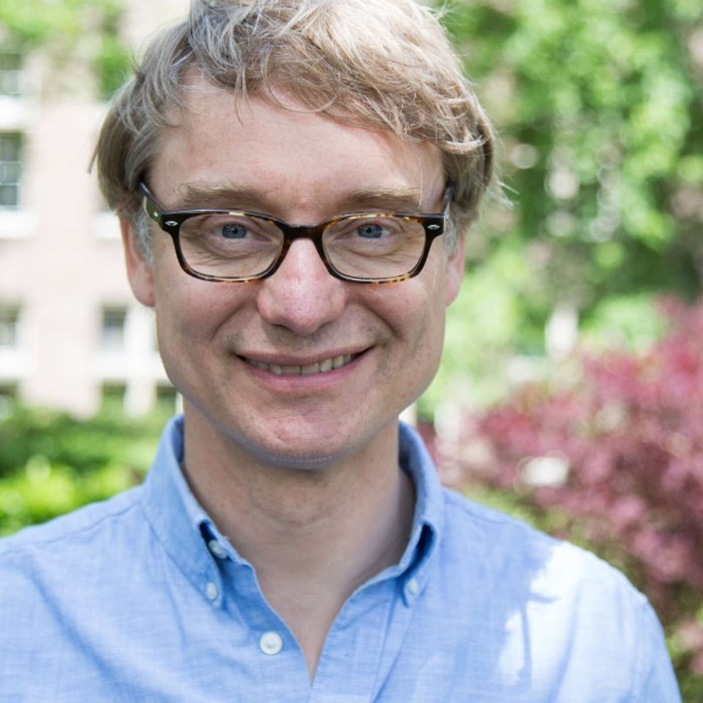 01 Jurriaan Ruys, planting trees to restore 2b hectares degraded land