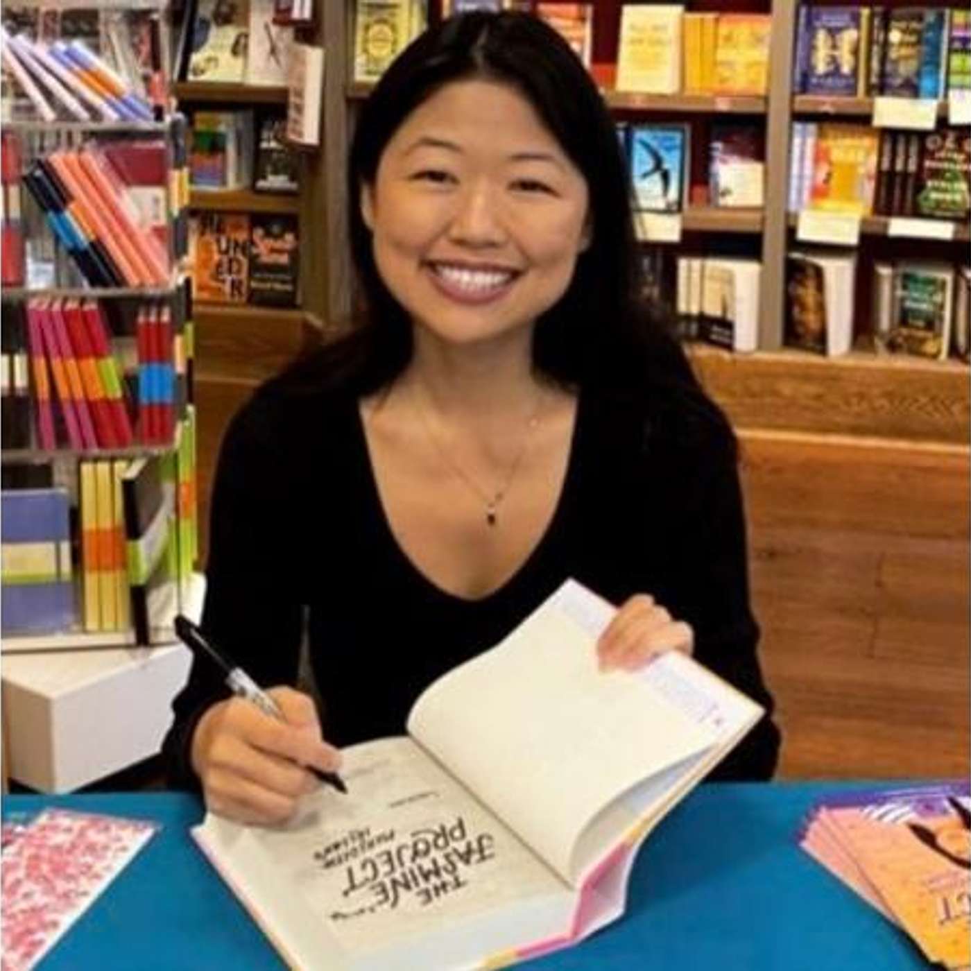 Family, food, and finding love with Author Meredith Ireland on Book Lights episode artwork