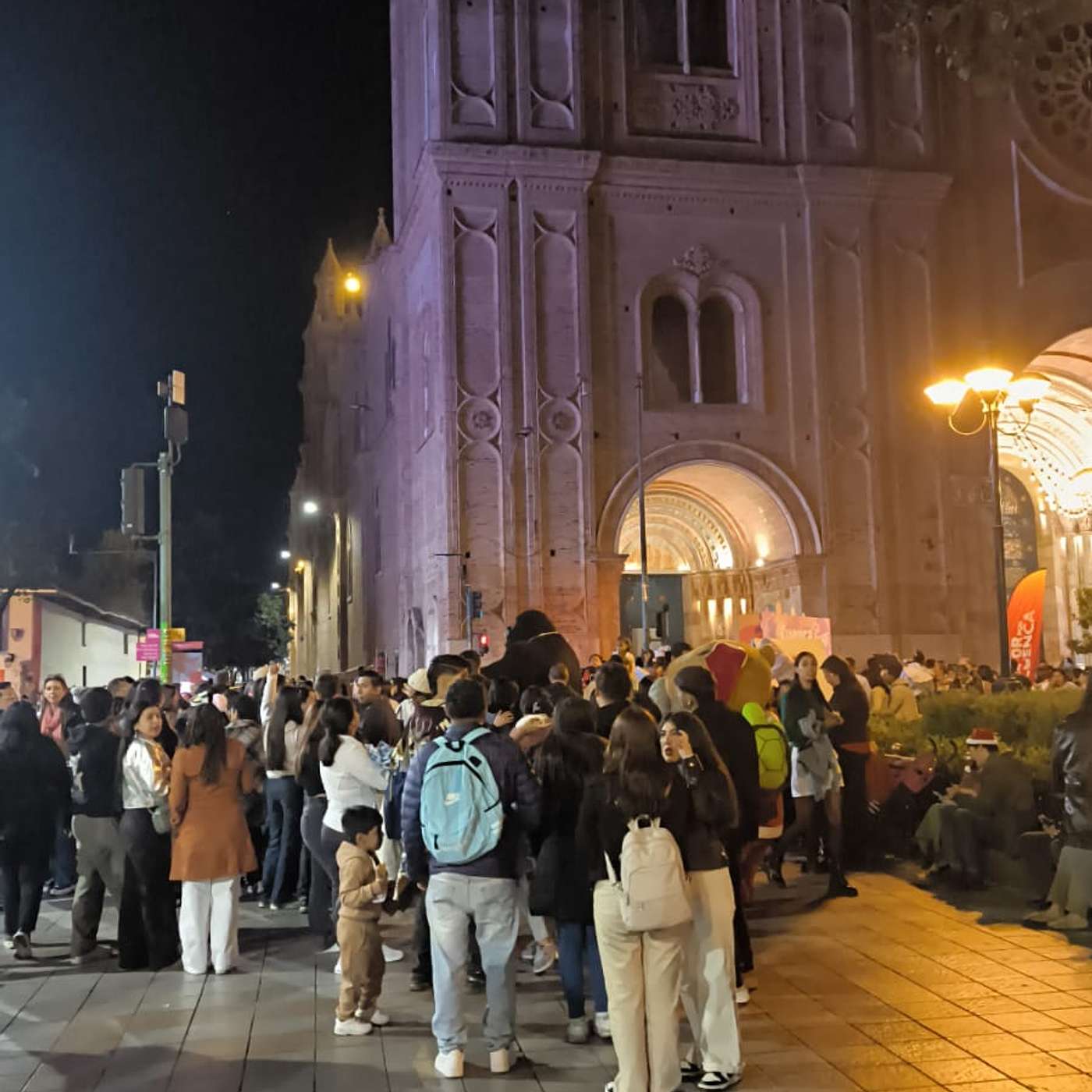 La Vida Nómada: Un Viaje de Experiencias con Miguel Bau de Chile