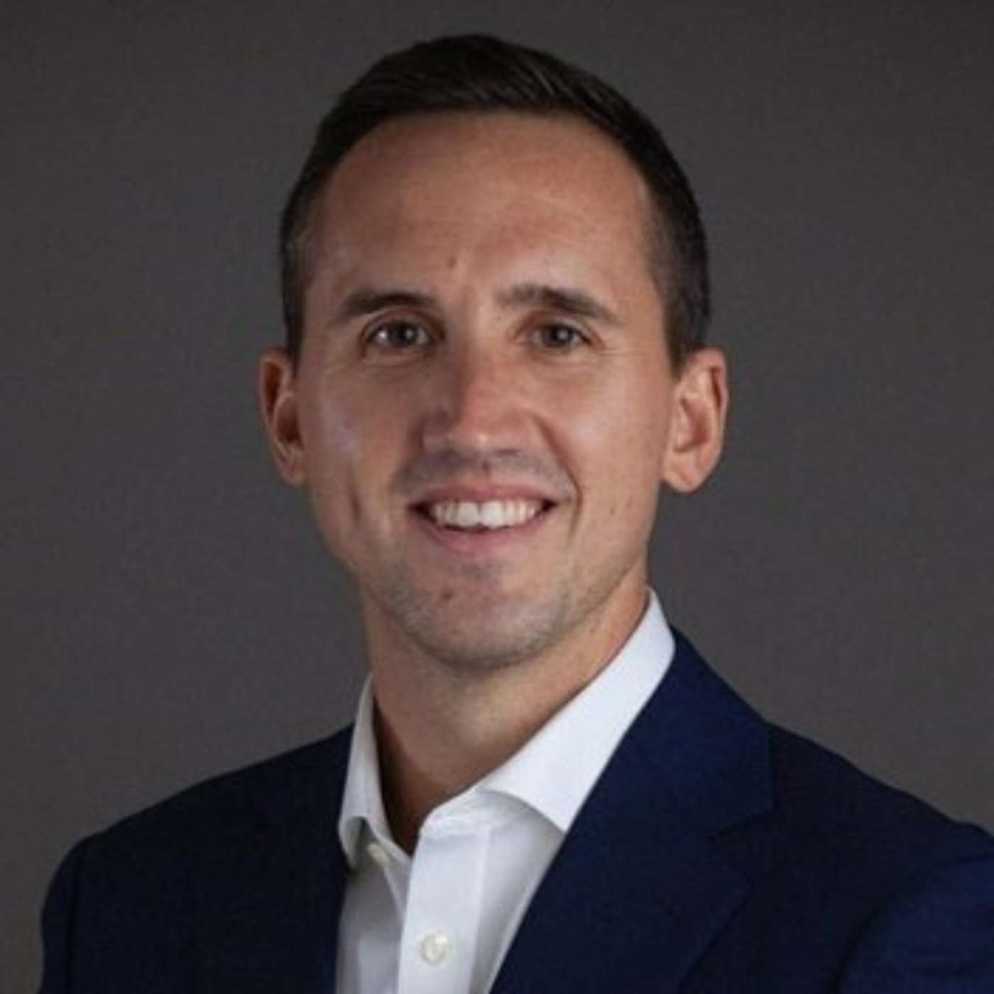 EP878: Using artificial intelligence in business and tackling the AI talent gap