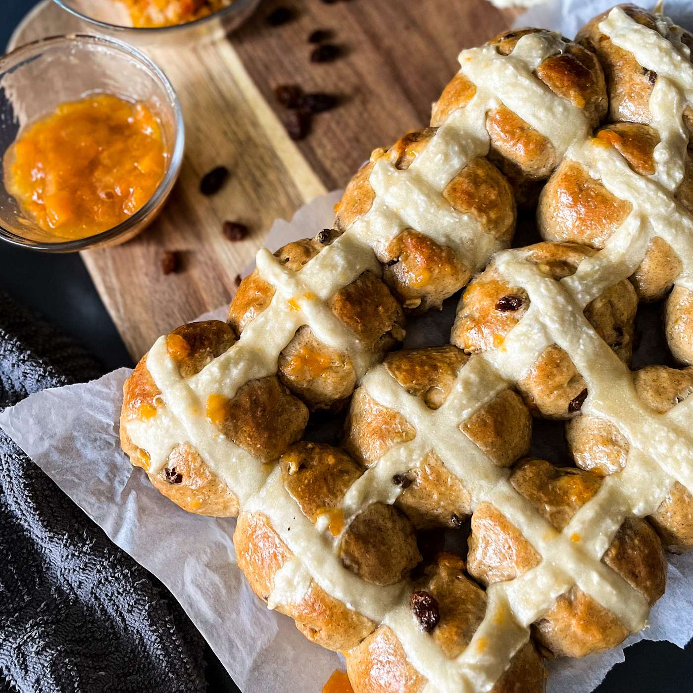 S3 E26 Hot Cross Buns