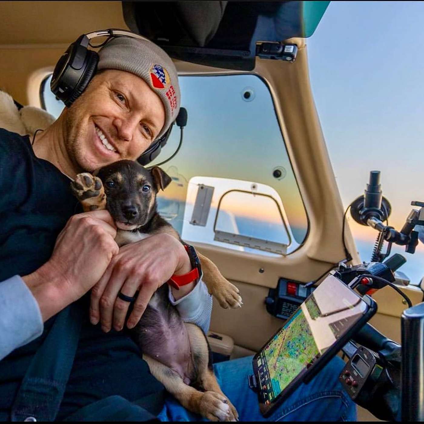0709: Pilots To The Rescue with Michael Schneider episode artwork