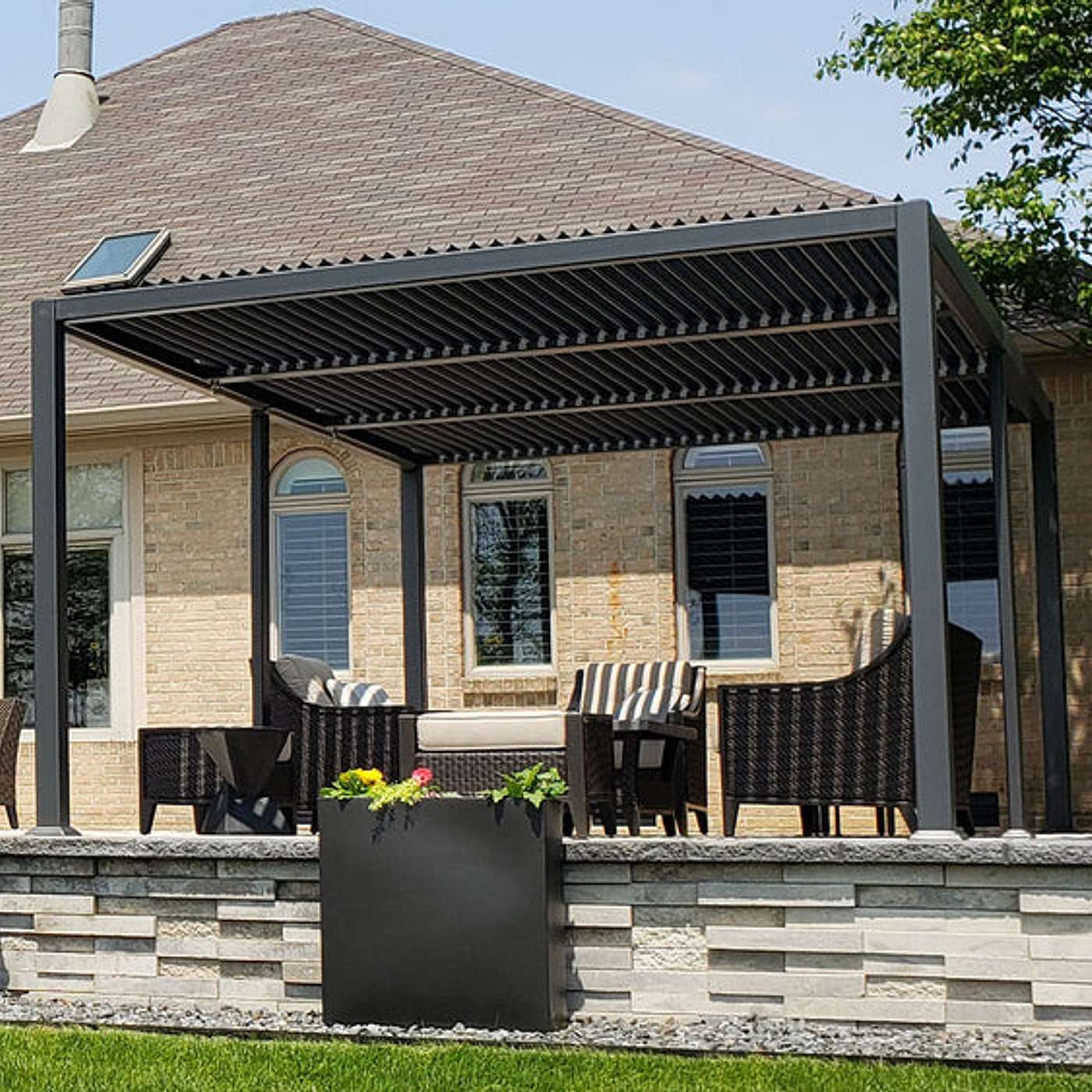 Benefits of Putting a Roof on Your Pergola