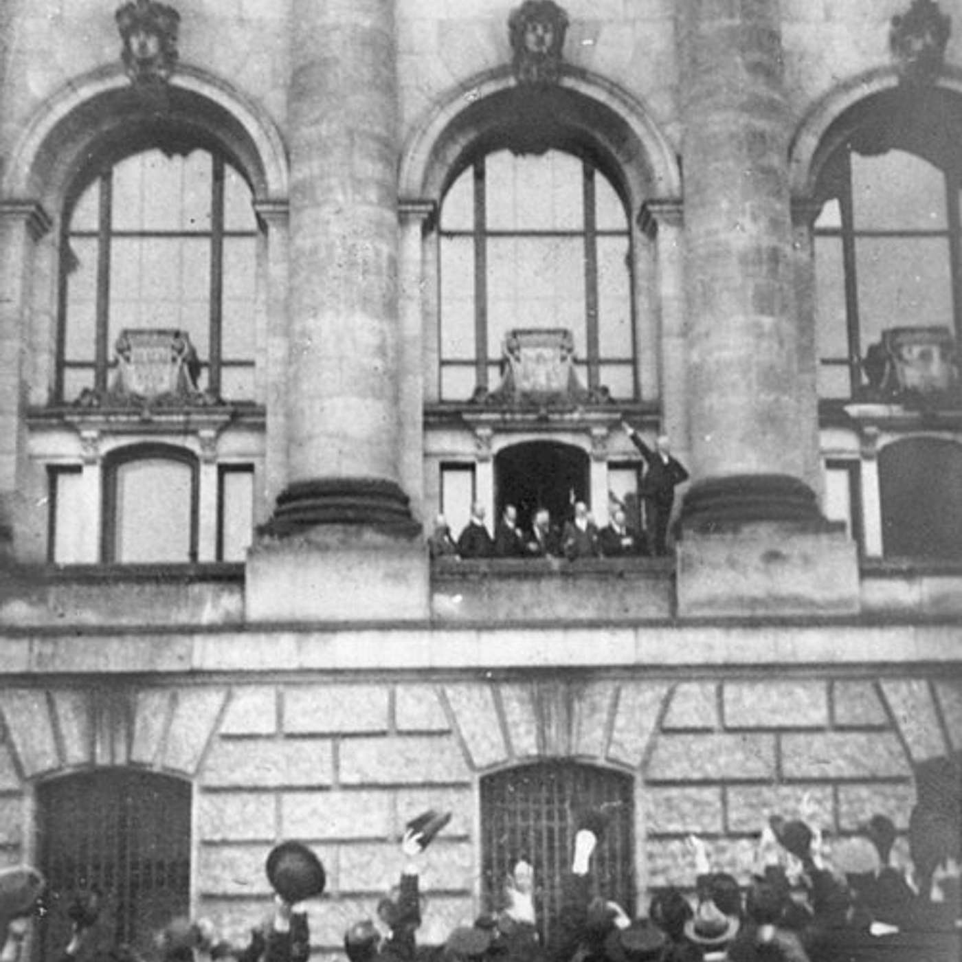 The Weimar Republic: a Failure of Democracy? [1_37]