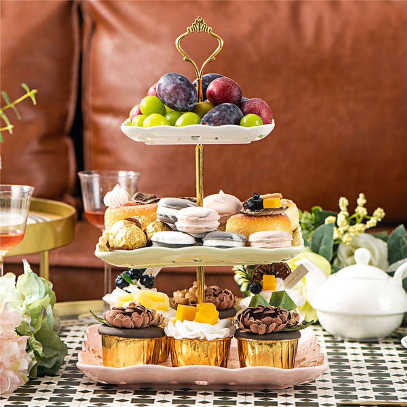 How Can You Create a Cohesive Table Setting Using Decorated Cookies