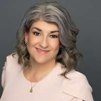 Tracy Sinder