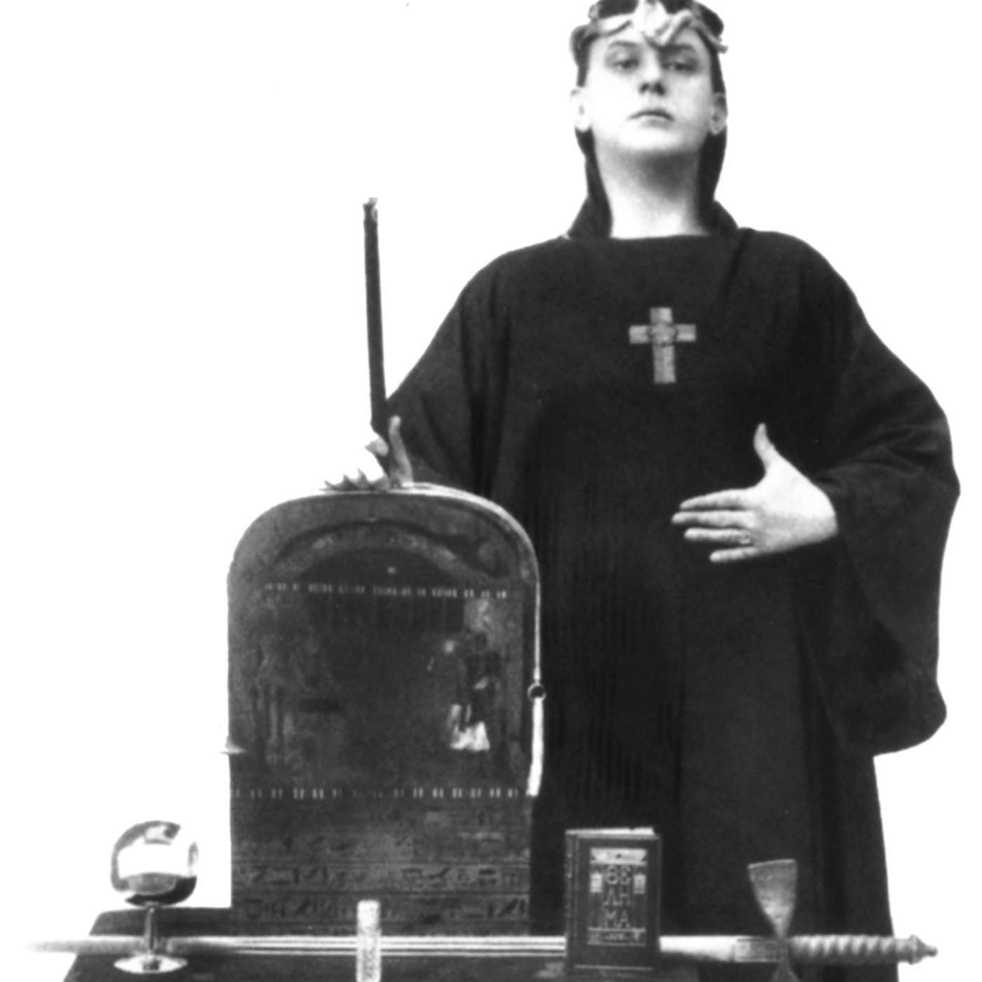 אליסטר קרולי - החגיגה נמשכת