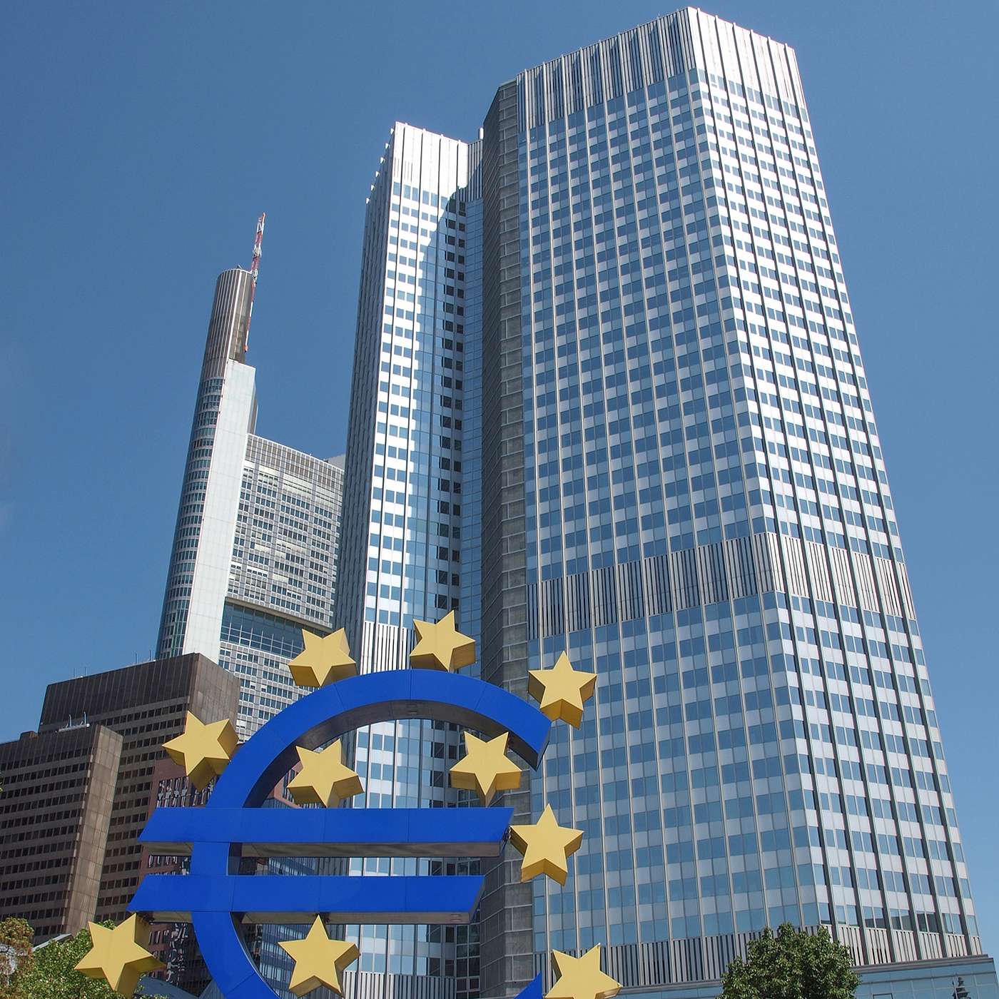 S2-EP 019 . How Can E.U. De-risk the Critical Minerals Supply: A Conversation with Patrick Schröder