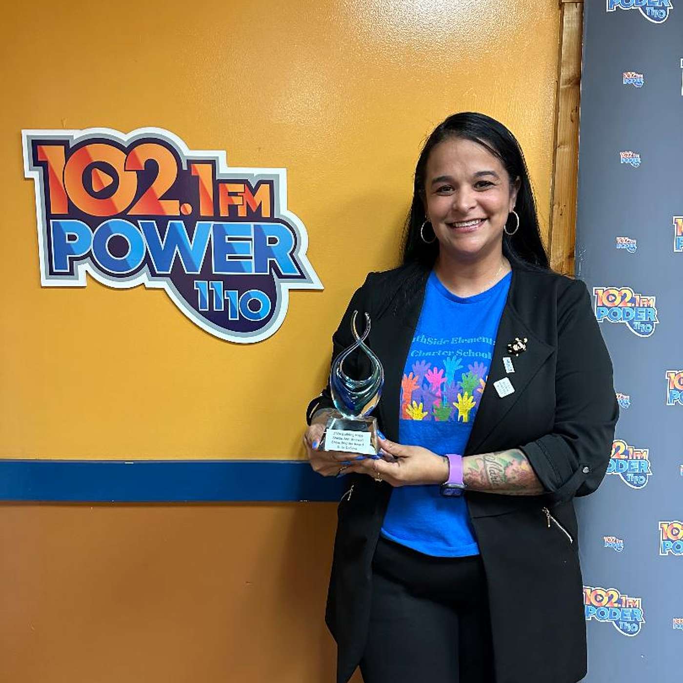 Desde los Micrófonos de Poder 102.1 FM: Sujei Da Silva Comparte su Experiencia como voluntaria en la South Side Charter School de Providence