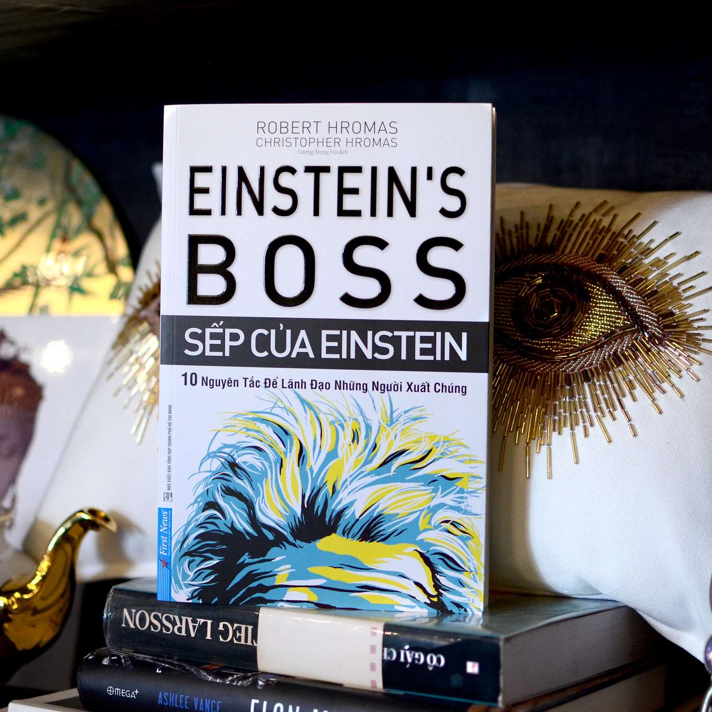 10 nguyên tắc để lãnh đạo những người xuất chúng giống như Einstein