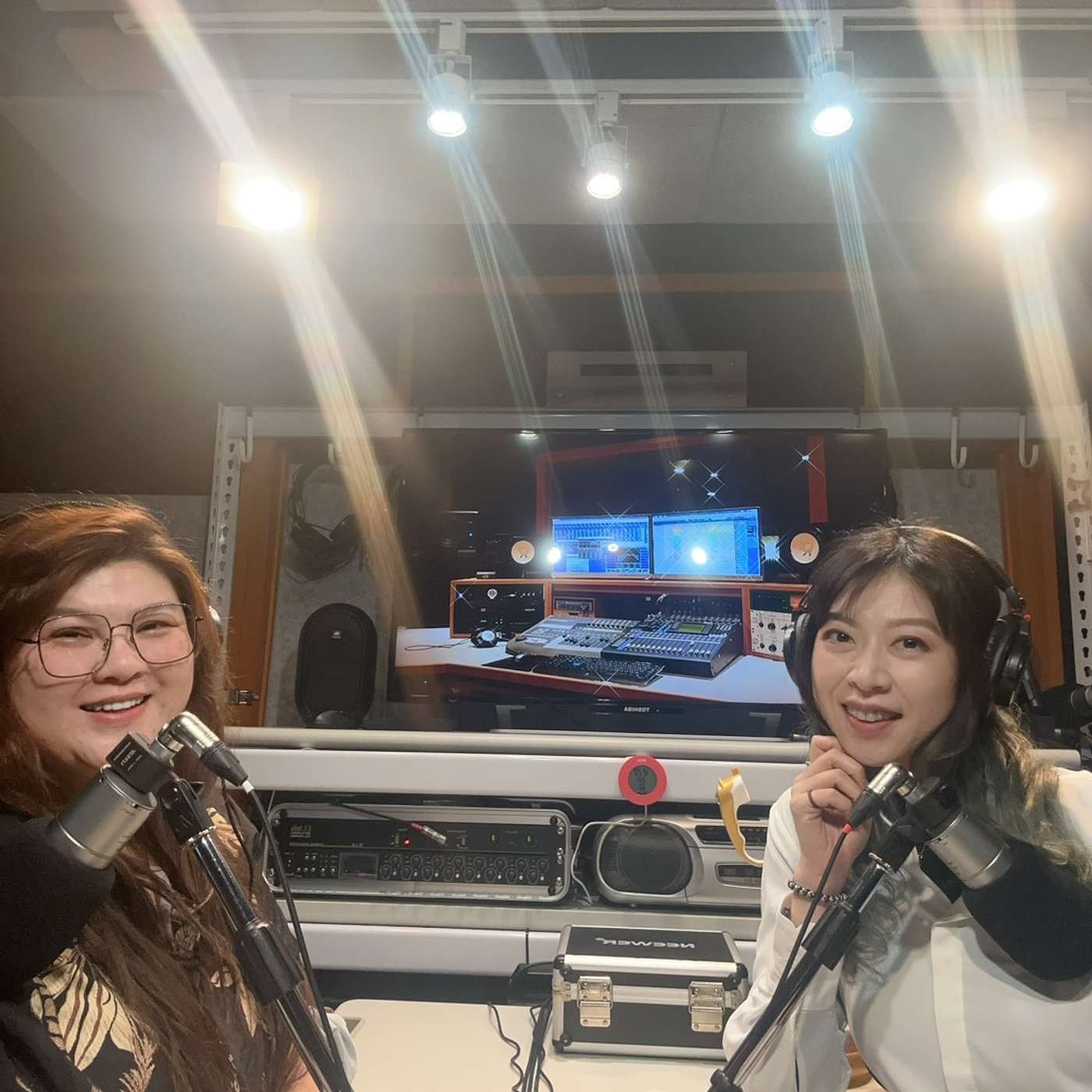 EP 4.靈魂翻轉見證｜痛恨自己的身體，是我最早學會的生存方式 (NINA老師 上集)