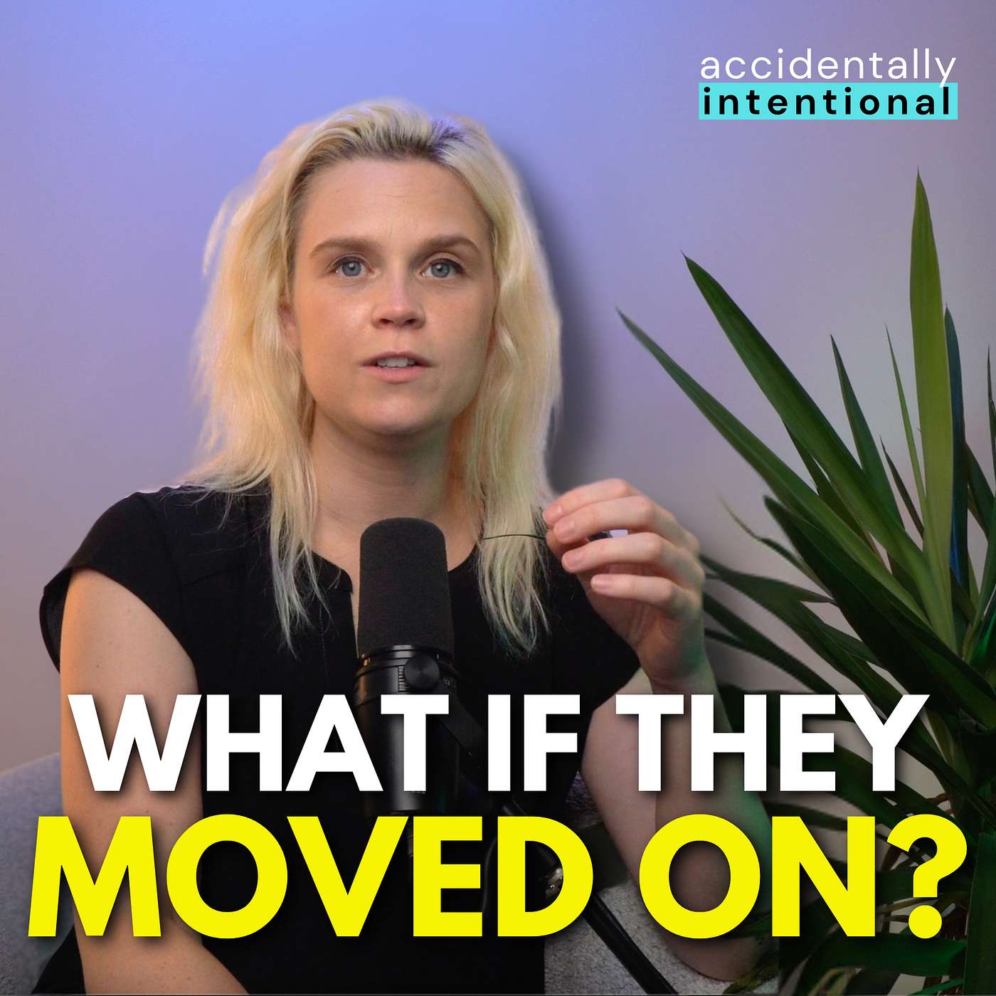 How To Reconnect With An Old Friend Without Making It Weird