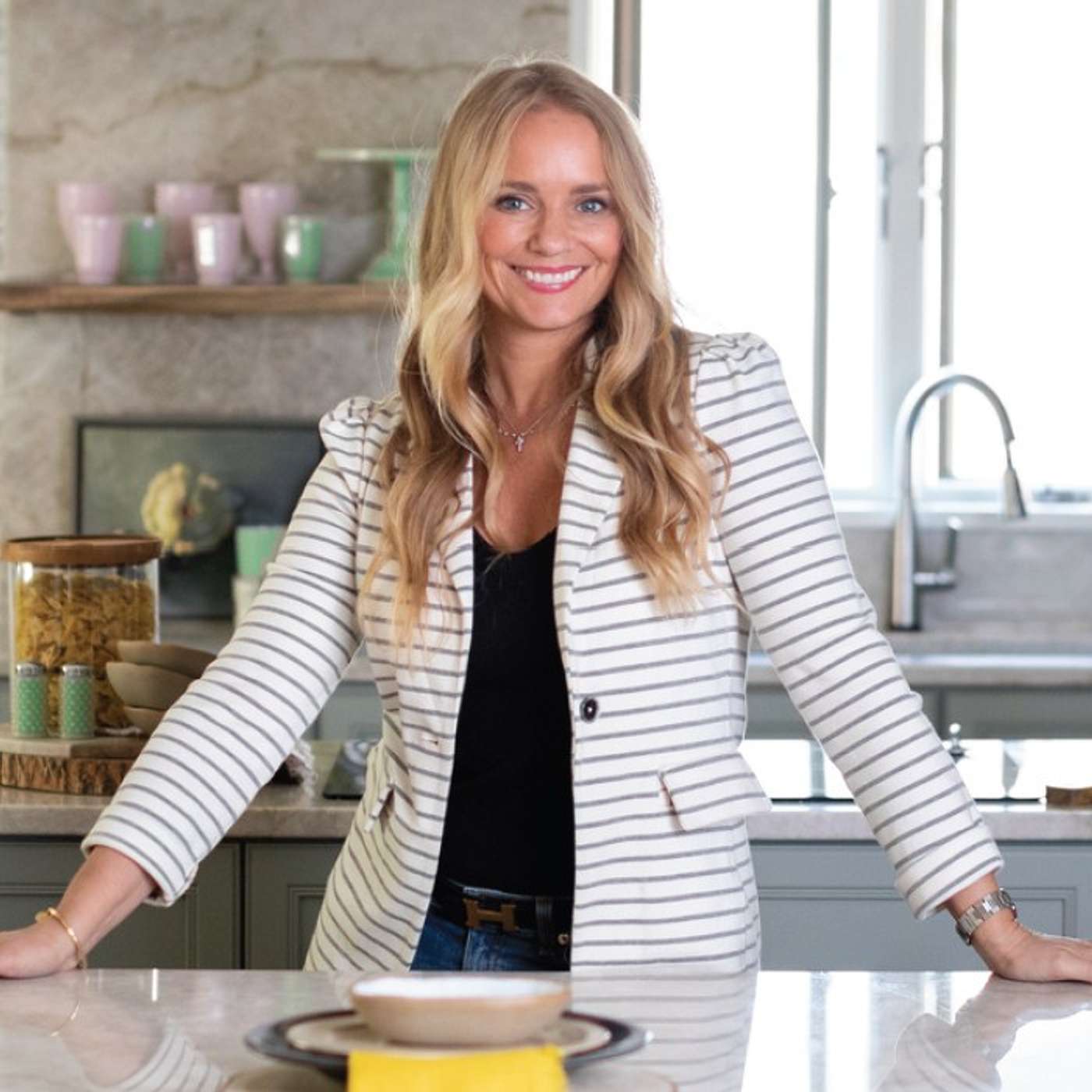 #150 How Tamara Day Built Her Brand From Driveway Sales To HGTV