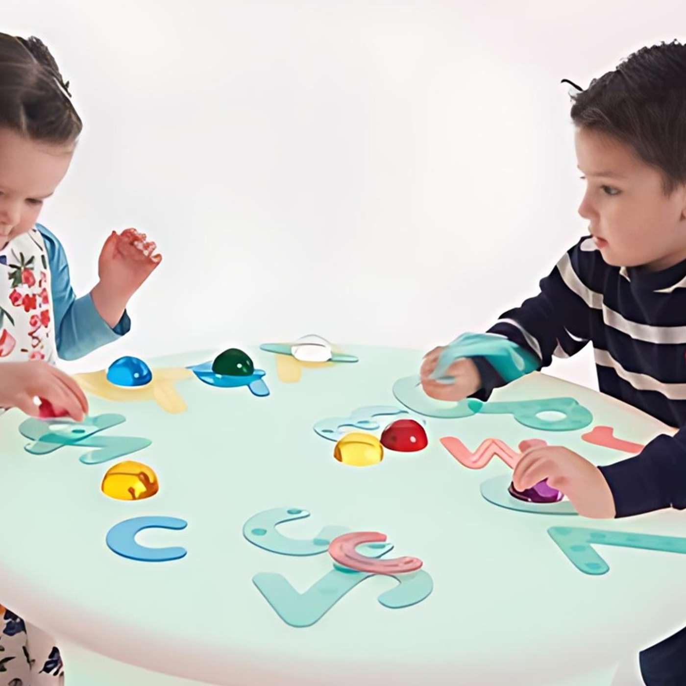 🎙️ Light Tables for Sensory Play: Why Pediatric Therapists Swear By Them episode artwork