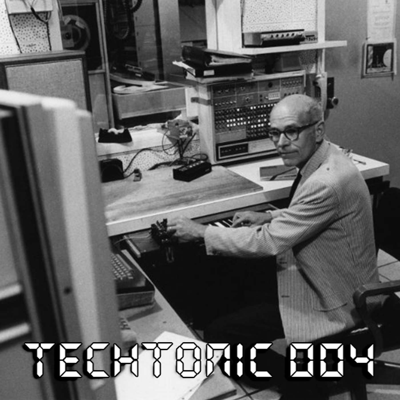 TechTonic E4 'No Shortcut Through The Trees' Techno Mix (September 2016) episode artwork