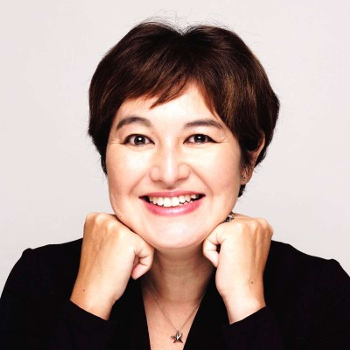 060 - Lara Quie – Head of Sales and Business Development, Executive Coach and Former Lawyer