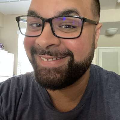 Steven Daniel (Main Host)