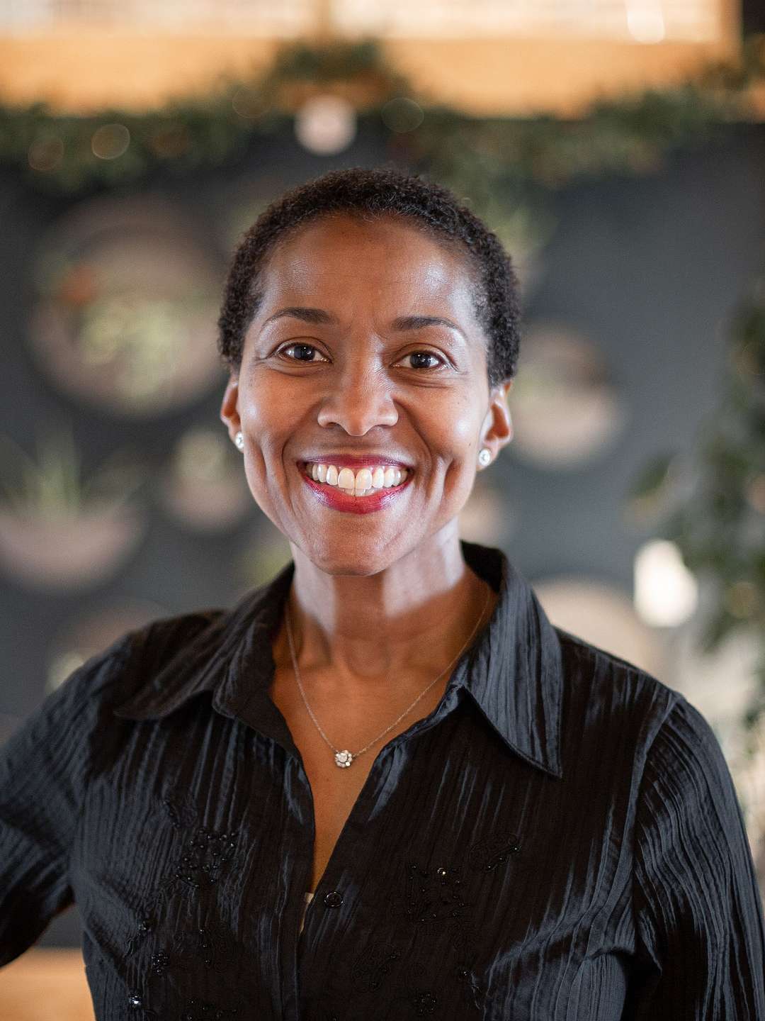 Kelly Leonard