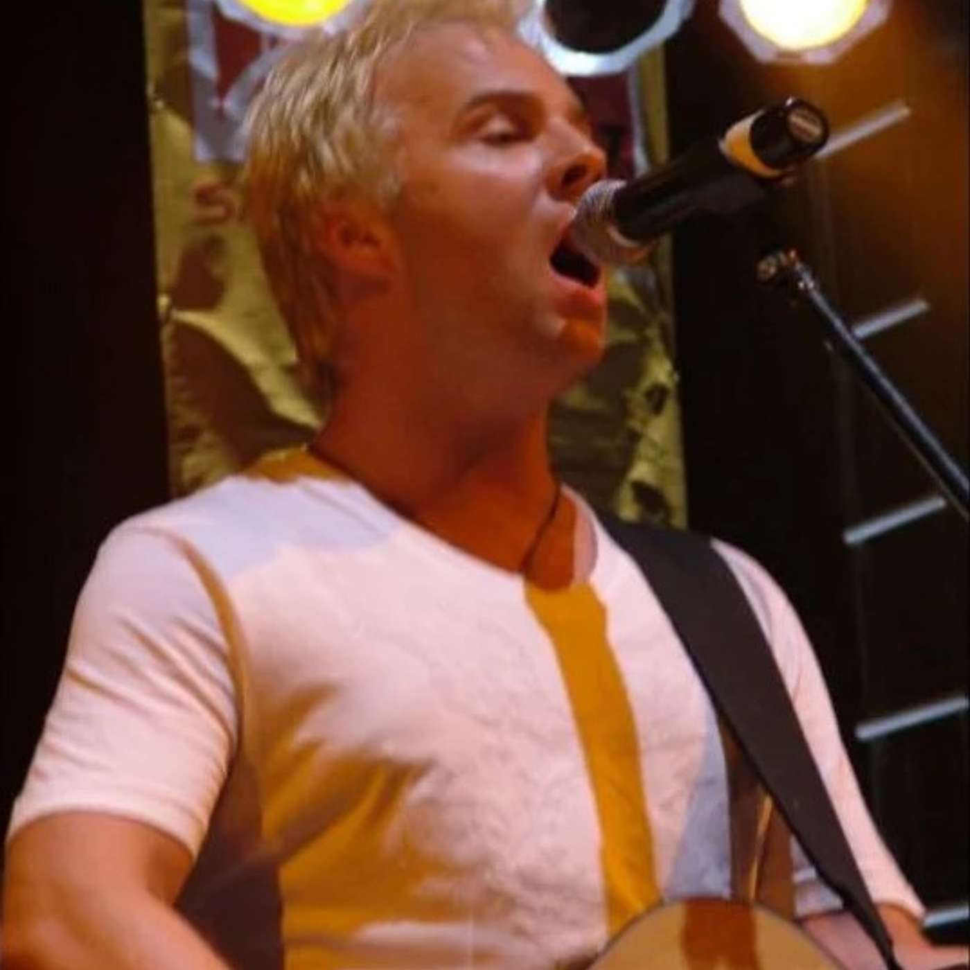 Episode 022 - Chad Clifford (Crawpuppies / MegaBeatles)