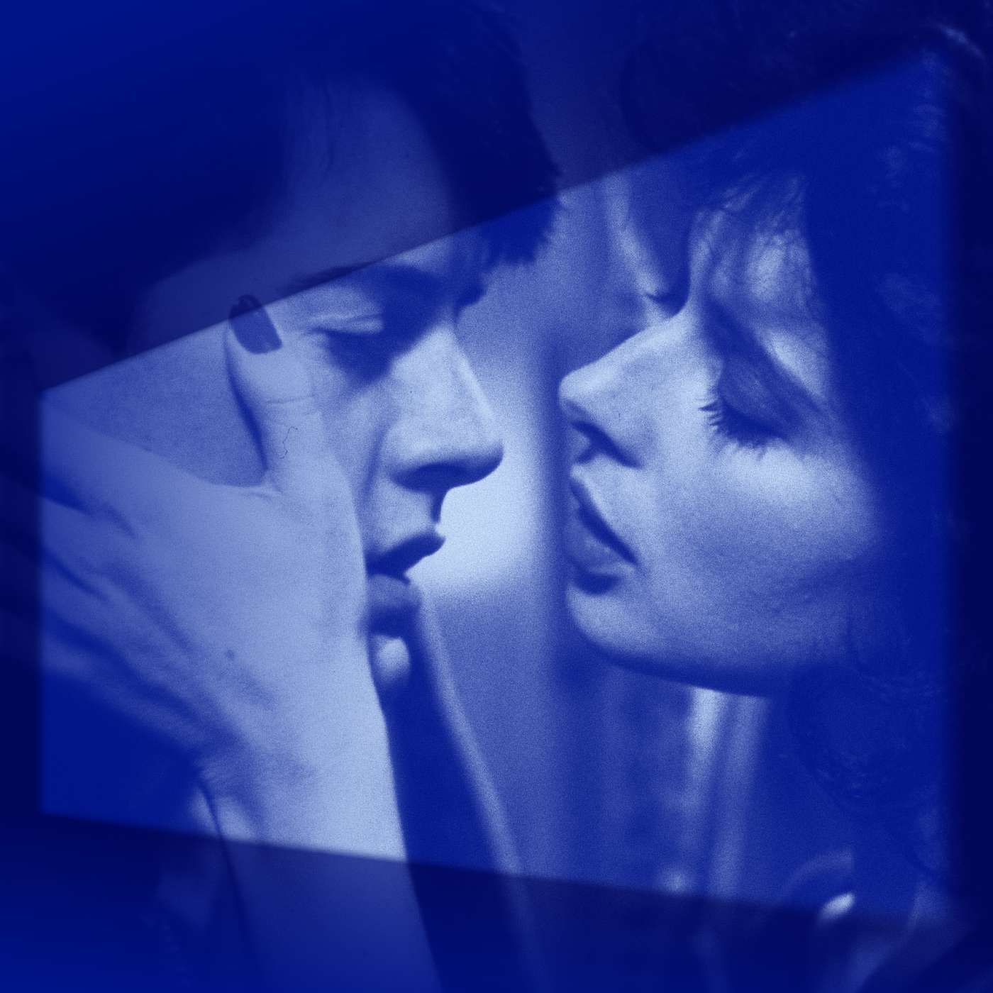 Isabella Rossellini wears BLUE VELVET
