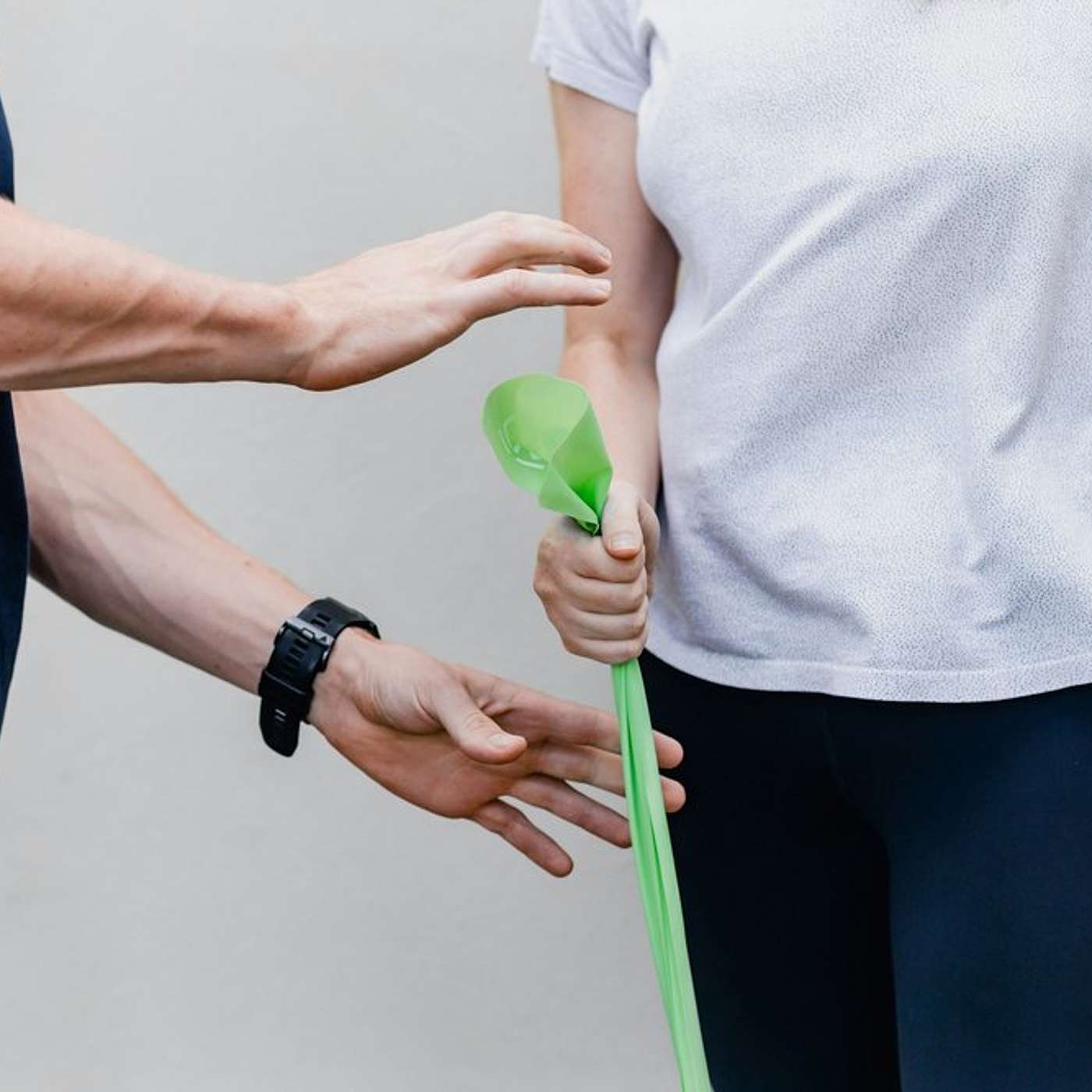 What is the Difference Between a Chiropractor and a Physical Therapist?