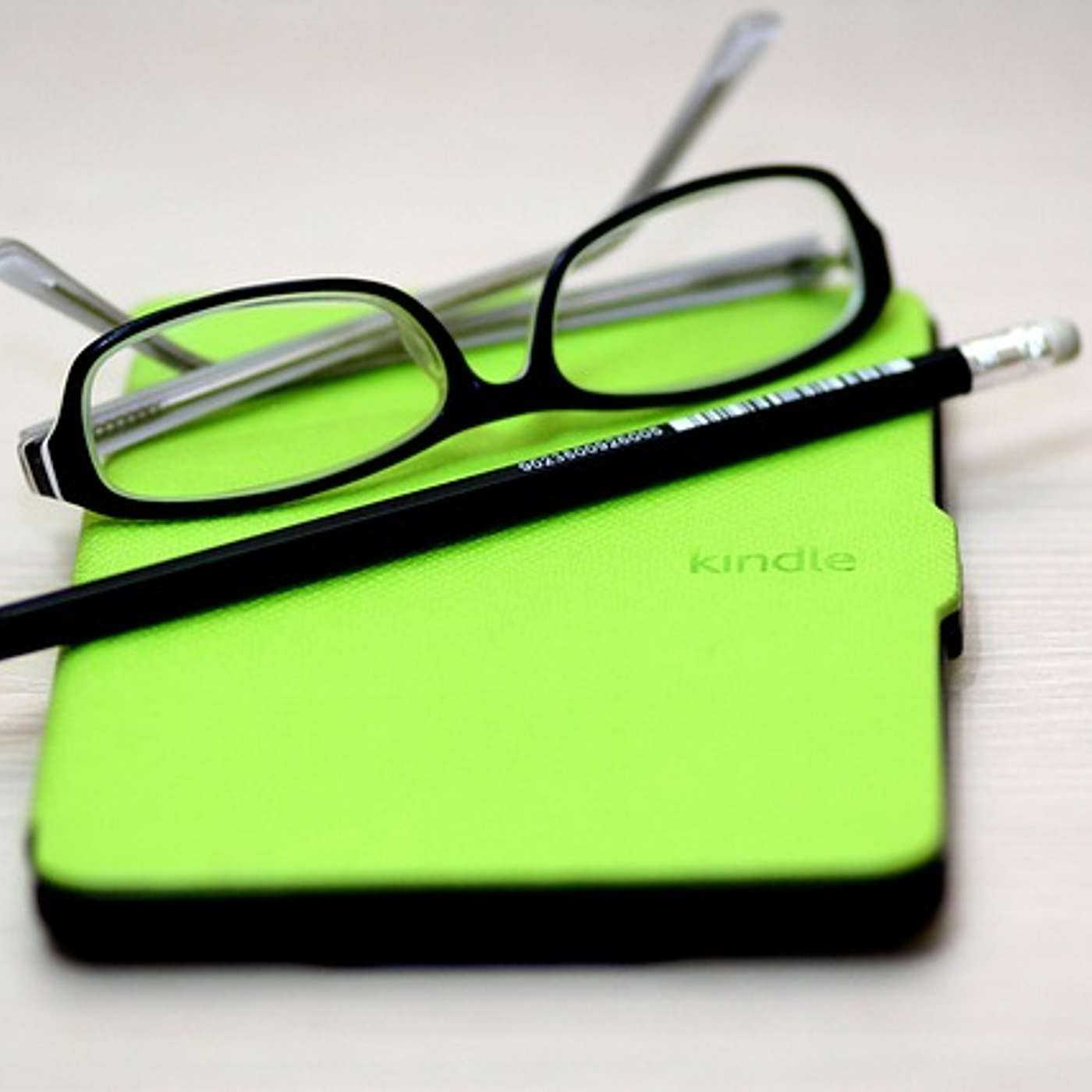 Kindle Scribe Color Soft: new device out Dec 10 2025 episode artwork