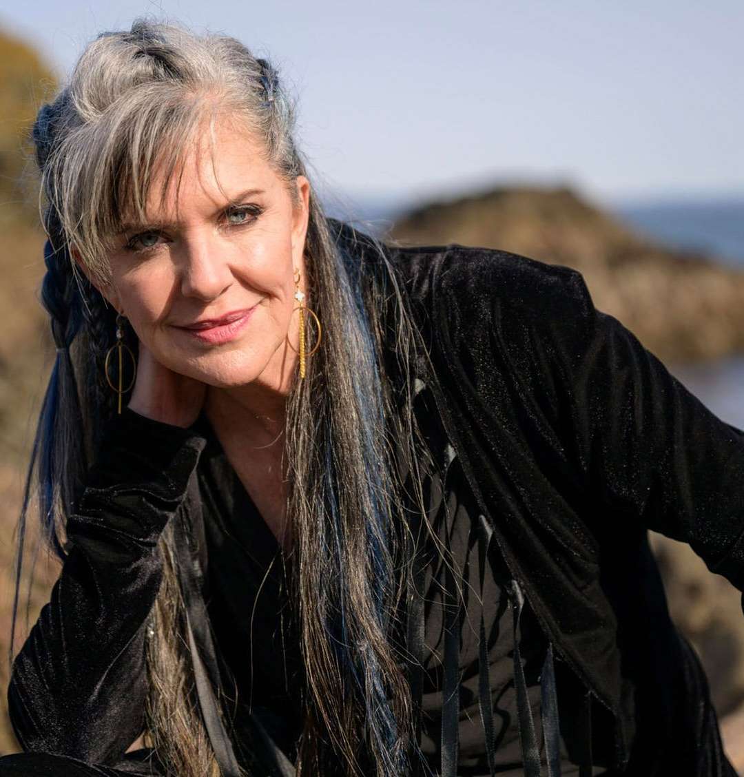 Jennifer Hale