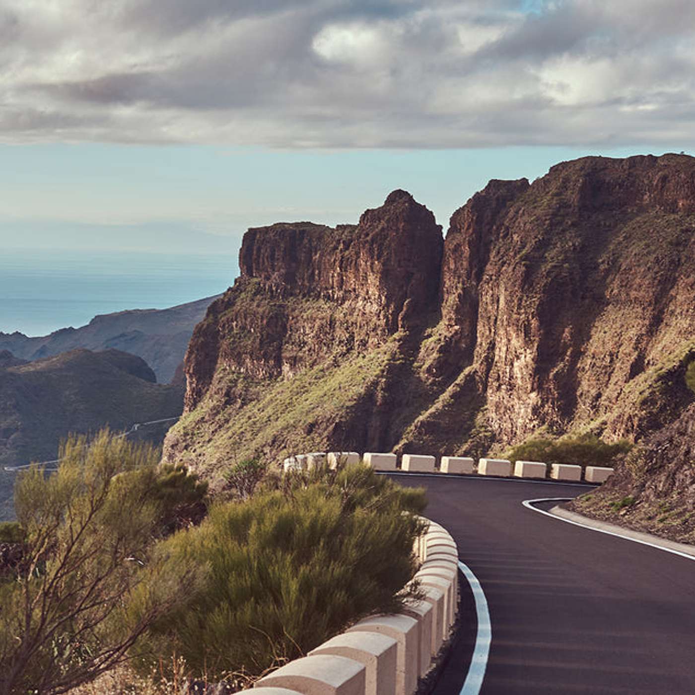 TOP 10 MUST-RIDE MOTORCYCLE ROUTES IN THE US FOR 2024
