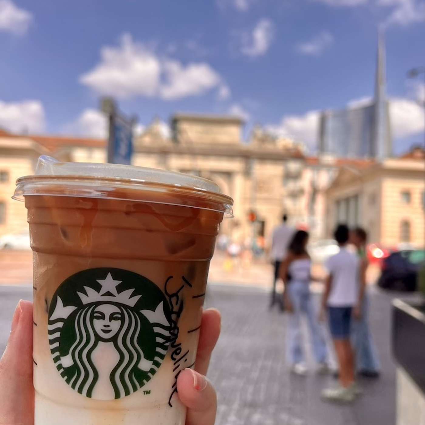 Starbucks in Italy: to drink or not to drink?