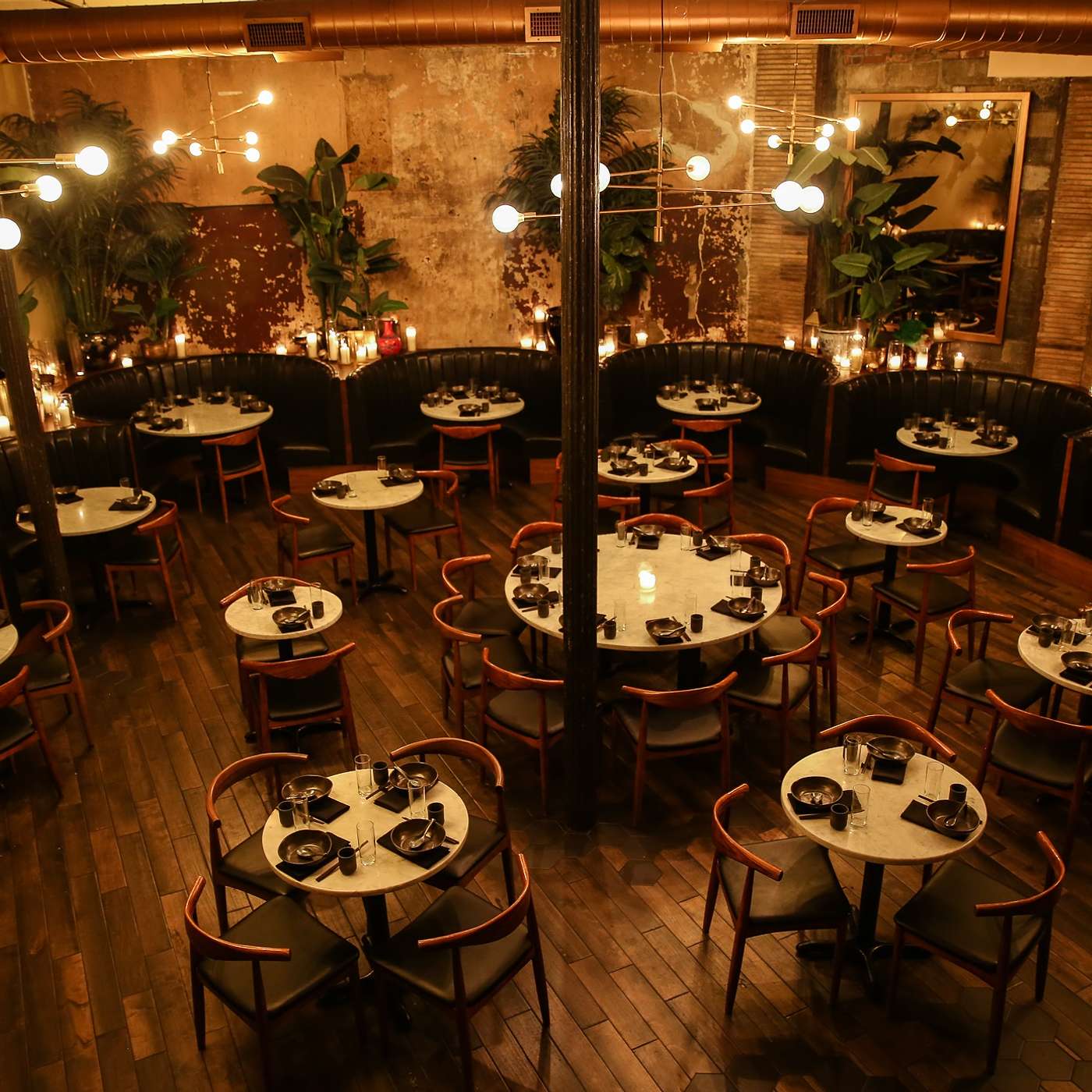 Episode 226:  Chinese Tuxedo is a Cantonese Style restaurant set in a former Opera House.  It was once headquarters for the notorious Tong Gang Wars in the early 1900’s. Ben Gardiner, Beverage Director for Tuxedo Hospitality, joins me for the deep dive. episode artwork