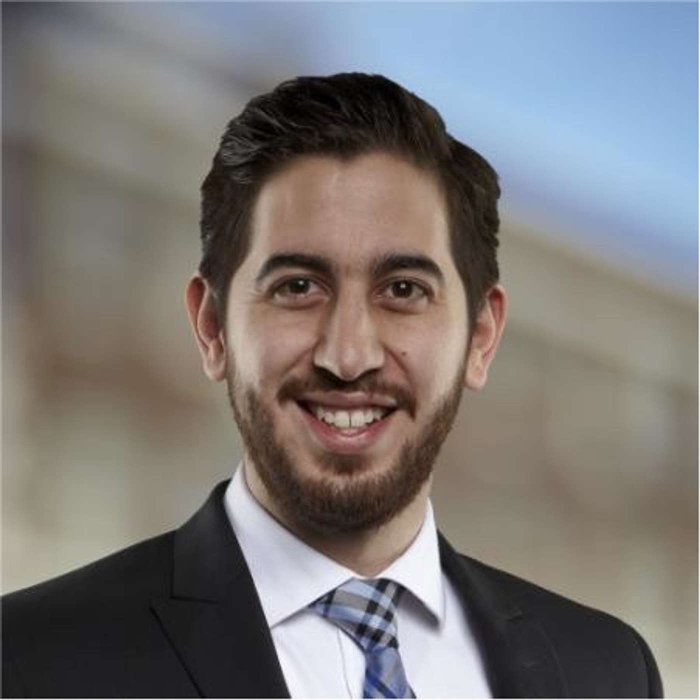 S2 E 147 A Lawyer’s Path to Real Estate Success in Land Investing with Roberto Chavez