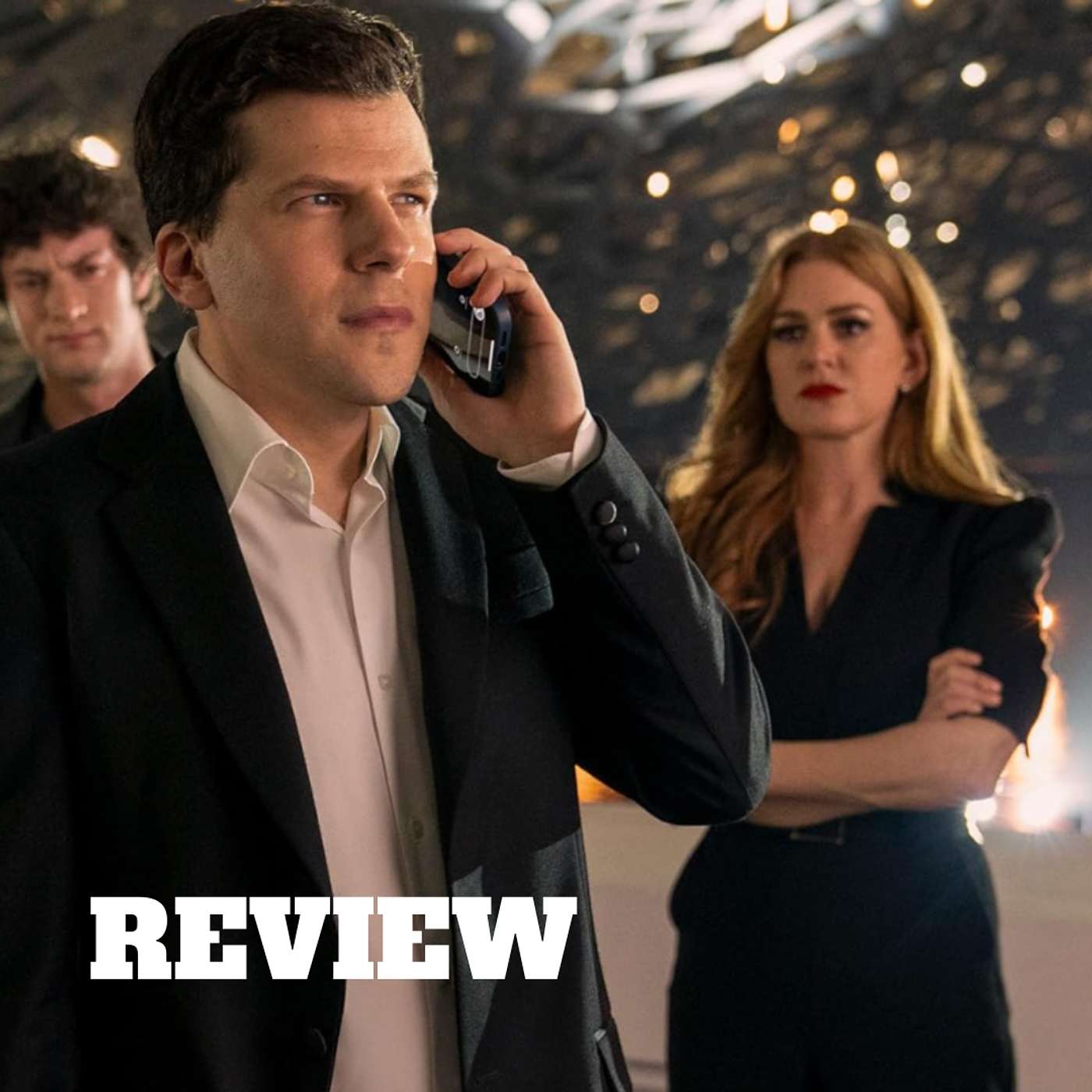 Now You See Me Review – Wild Twists You Won’t Believe!