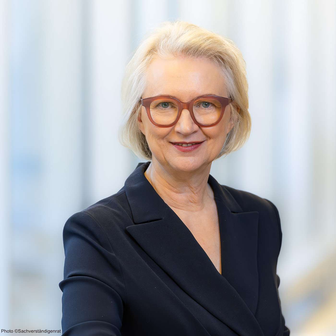 #149 Wie können wir Bürokratie abbauen? - Monika Schnitzer & Corinne Flick