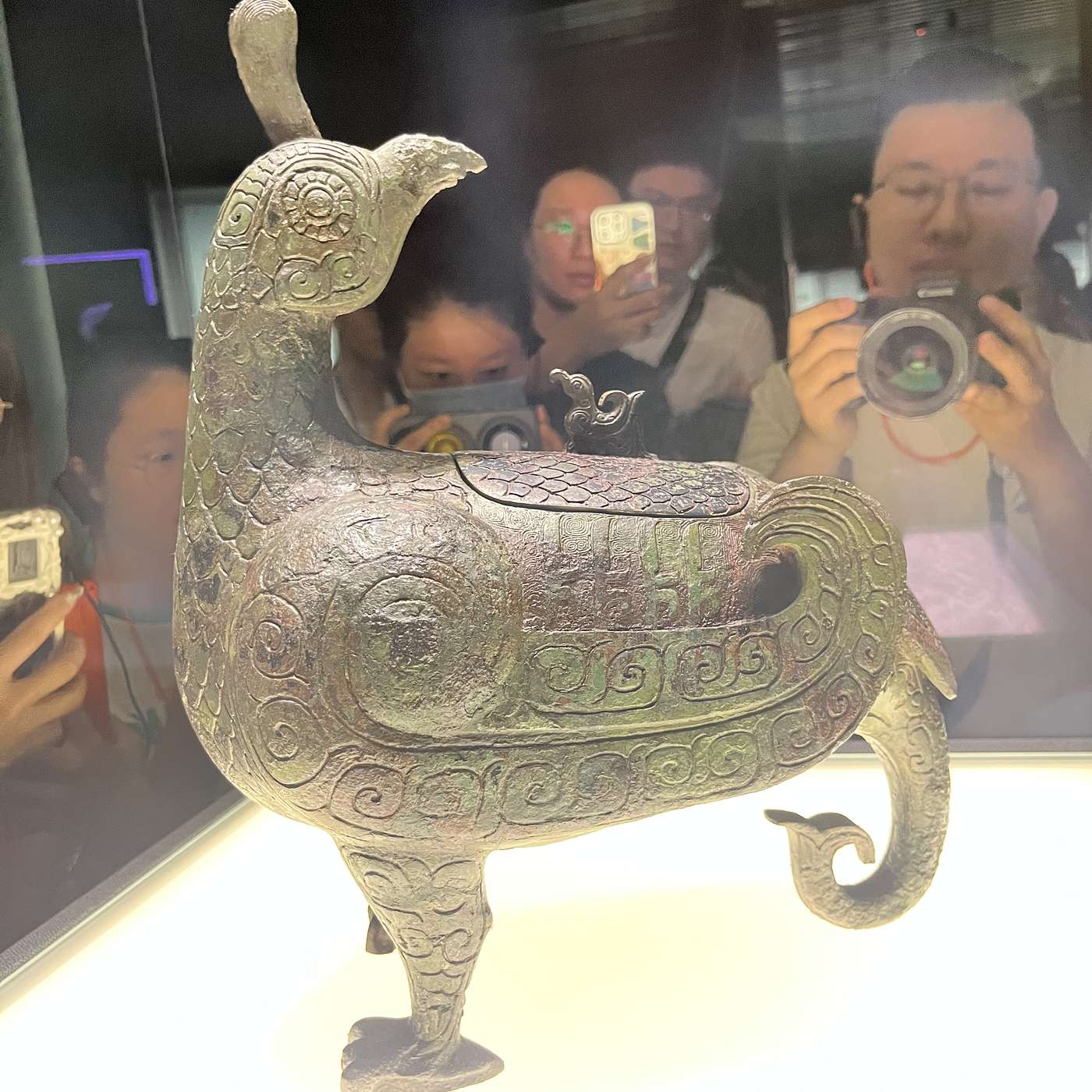 Jinhou Bird Zun: A Phoenix Rises from the Ashes to Tell the Story of an Ancient State