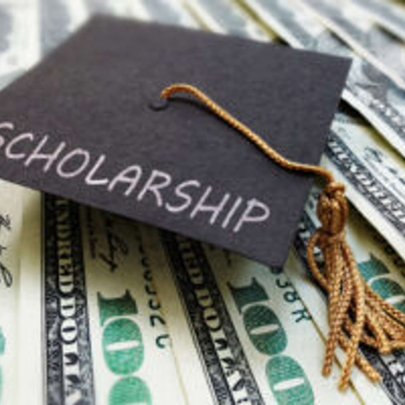 Arizona Students Receive $87,500 In Scholarship Awards